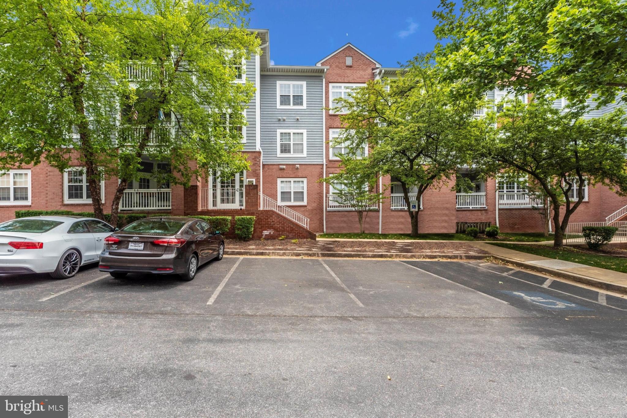 8908 Groffs Mill Dr #8908
