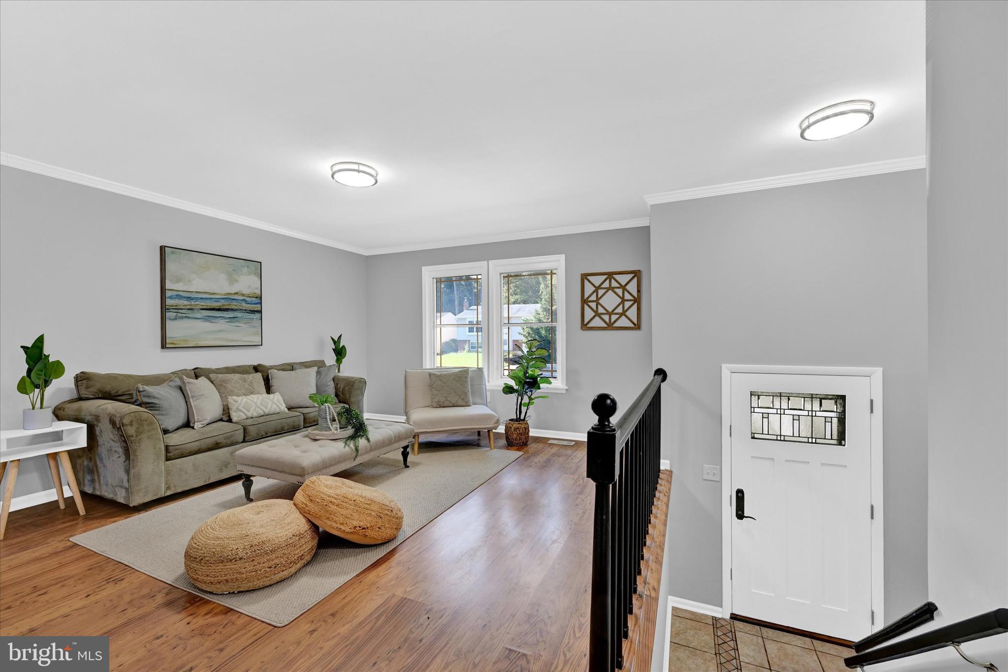 10 Rozina Ct