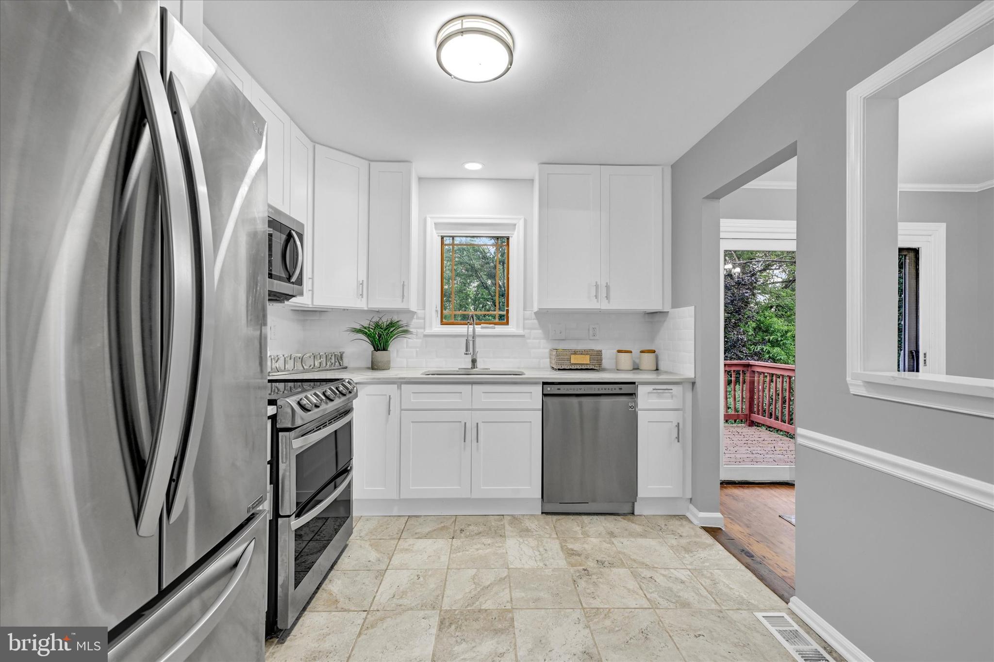 10 Rozina Ct