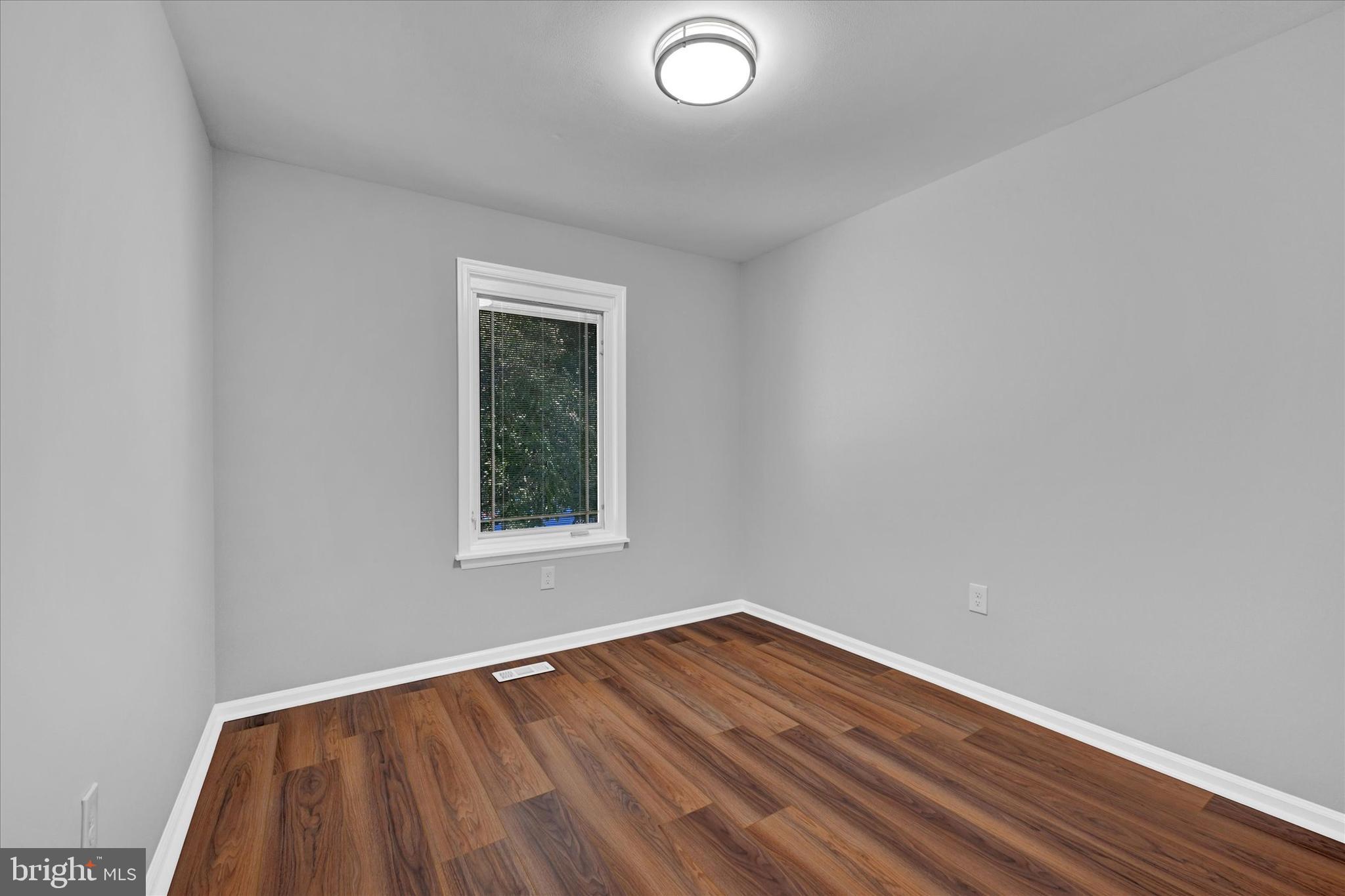 10 Rozina Ct