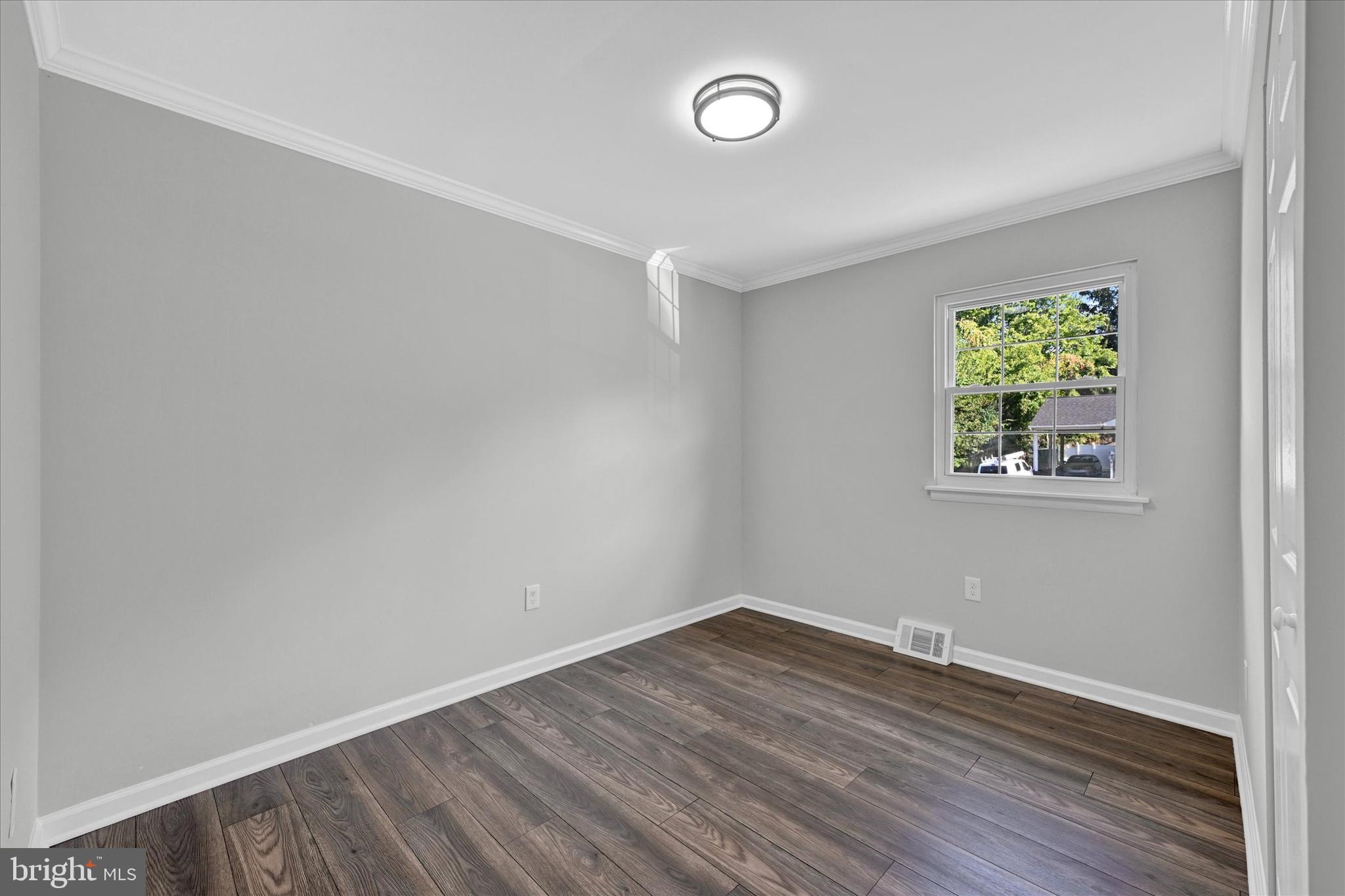 126 Embleton Rd