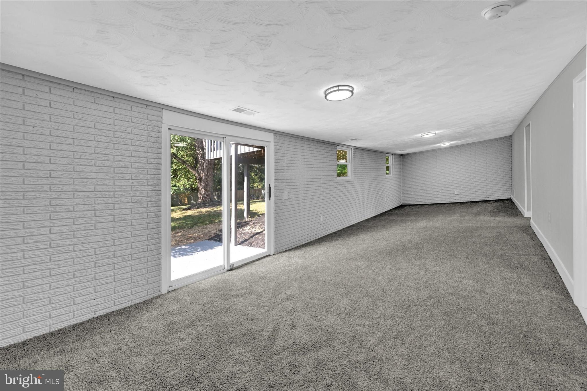 126 Embleton Rd
