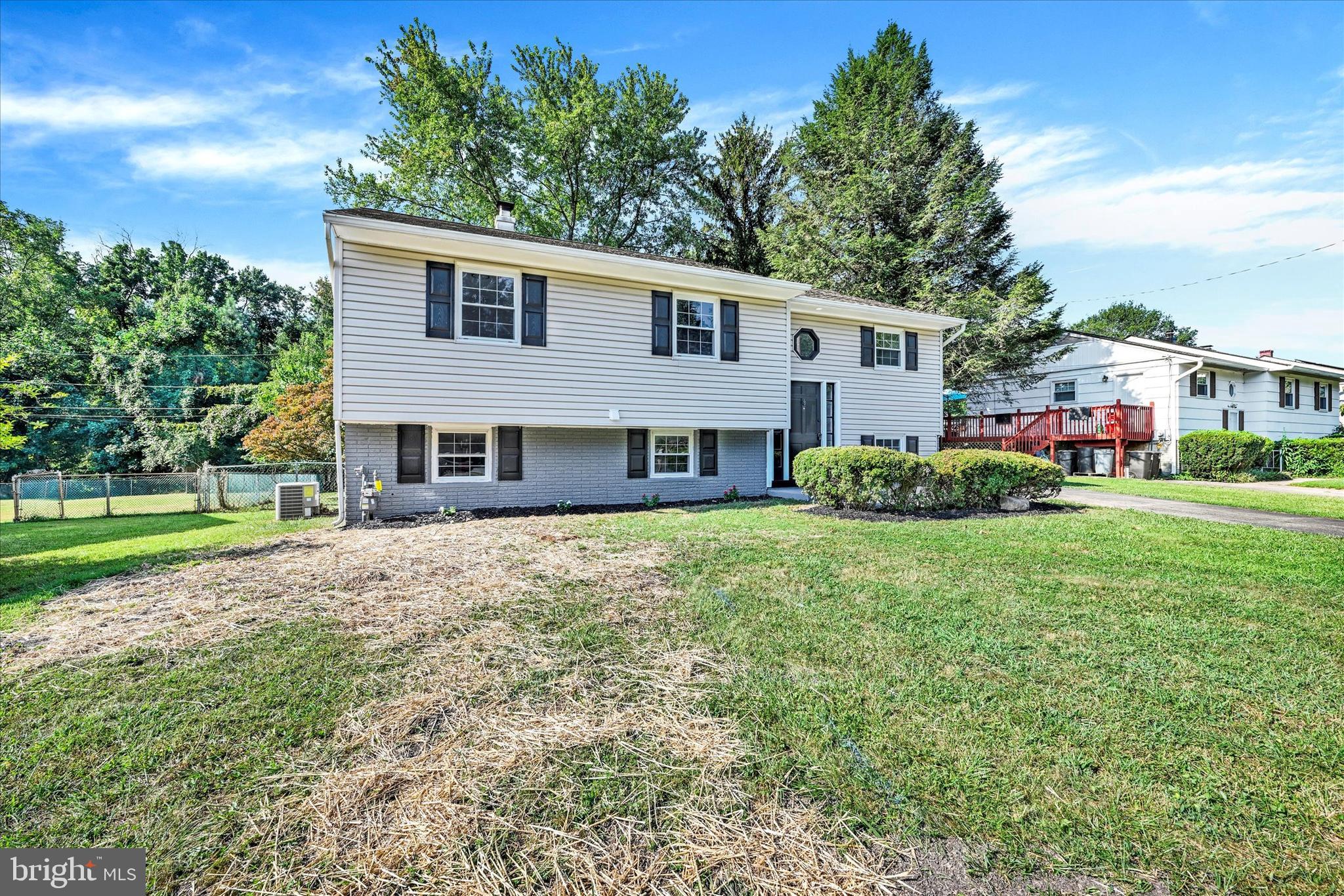 126 Embleton Rd