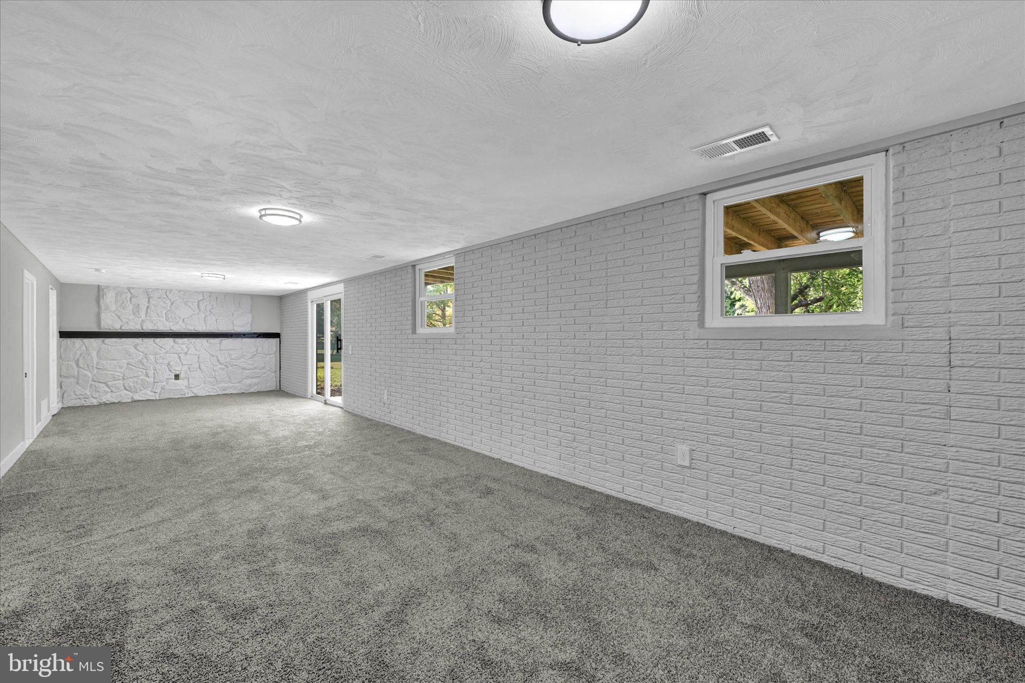 126 Embleton Rd