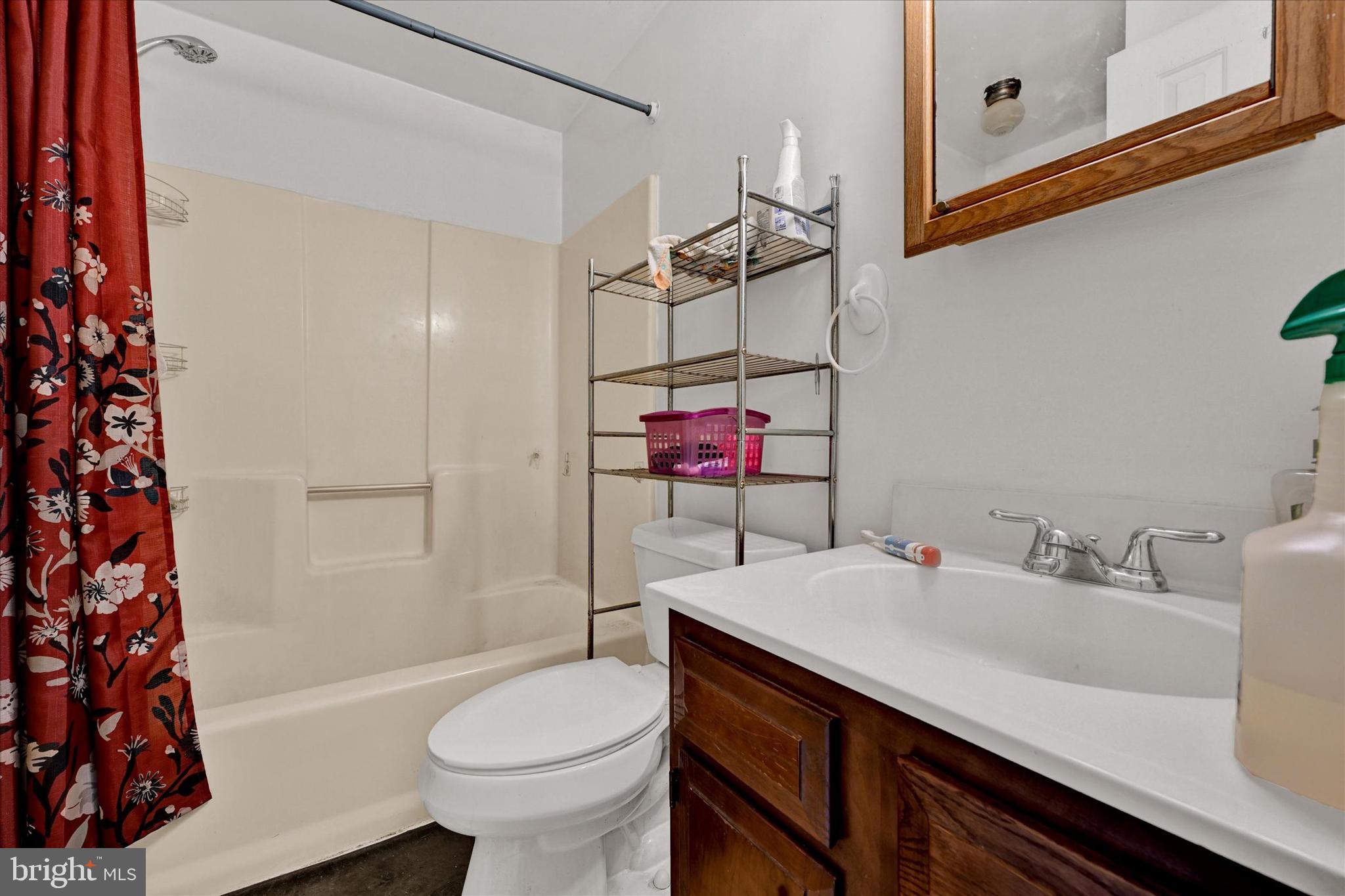 653 Saint Georges Station Rd