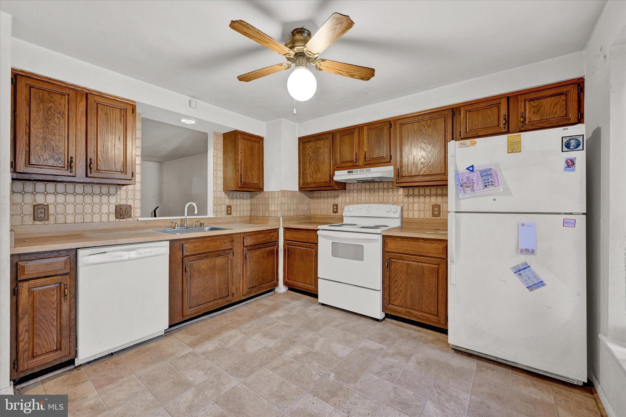 653 Saint Georges Station Rd