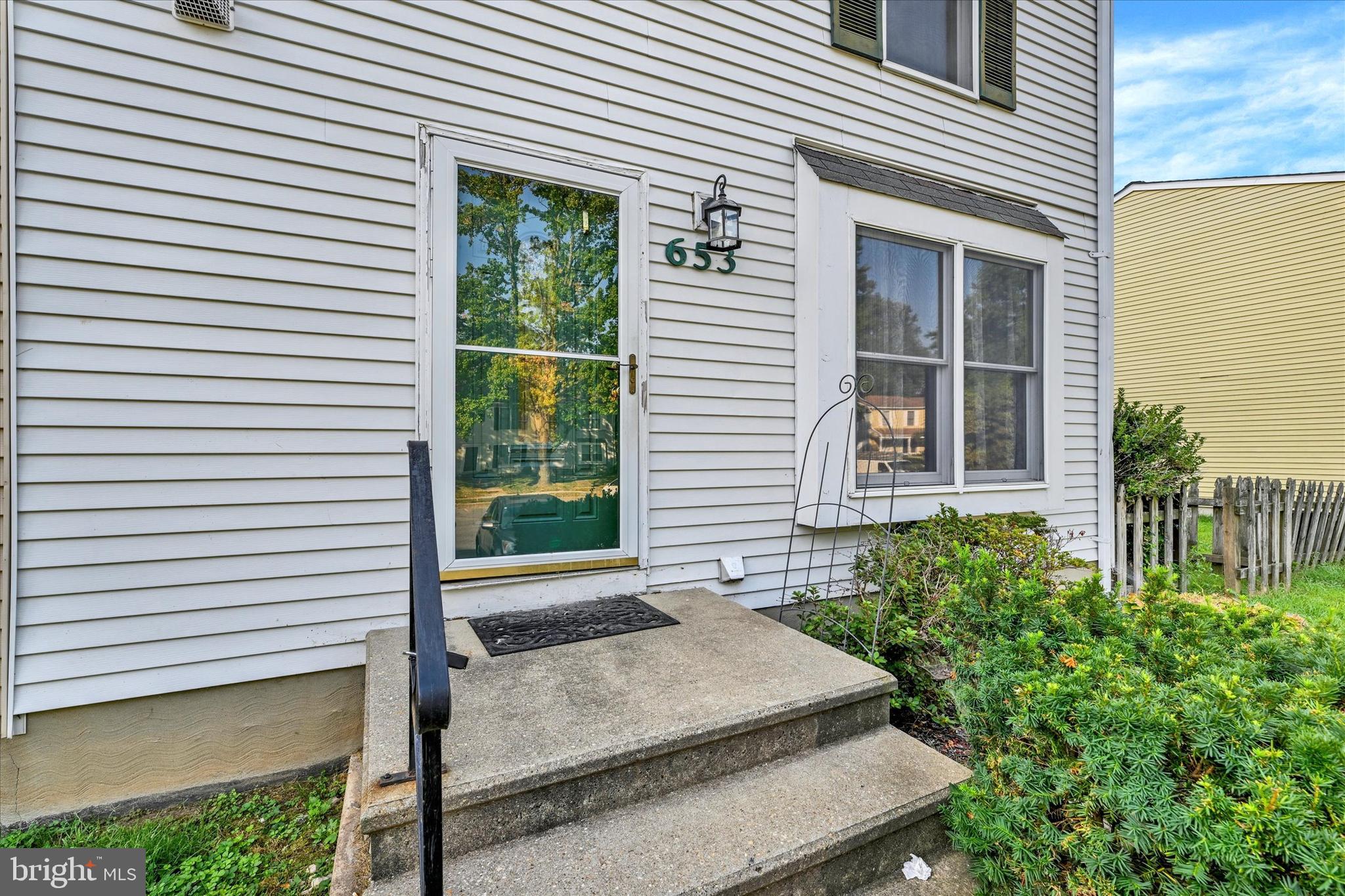 653 Saint Georges Station Rd