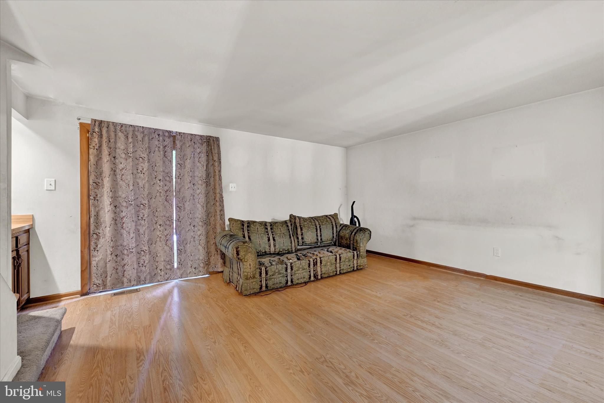 653 Saint Georges Station Rd