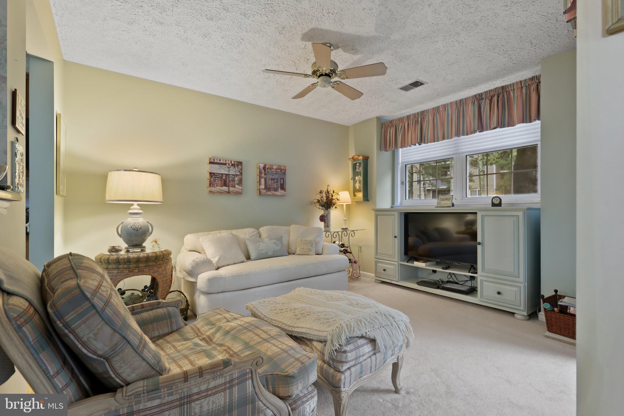 2217-A Woodbox Ln #2217a
