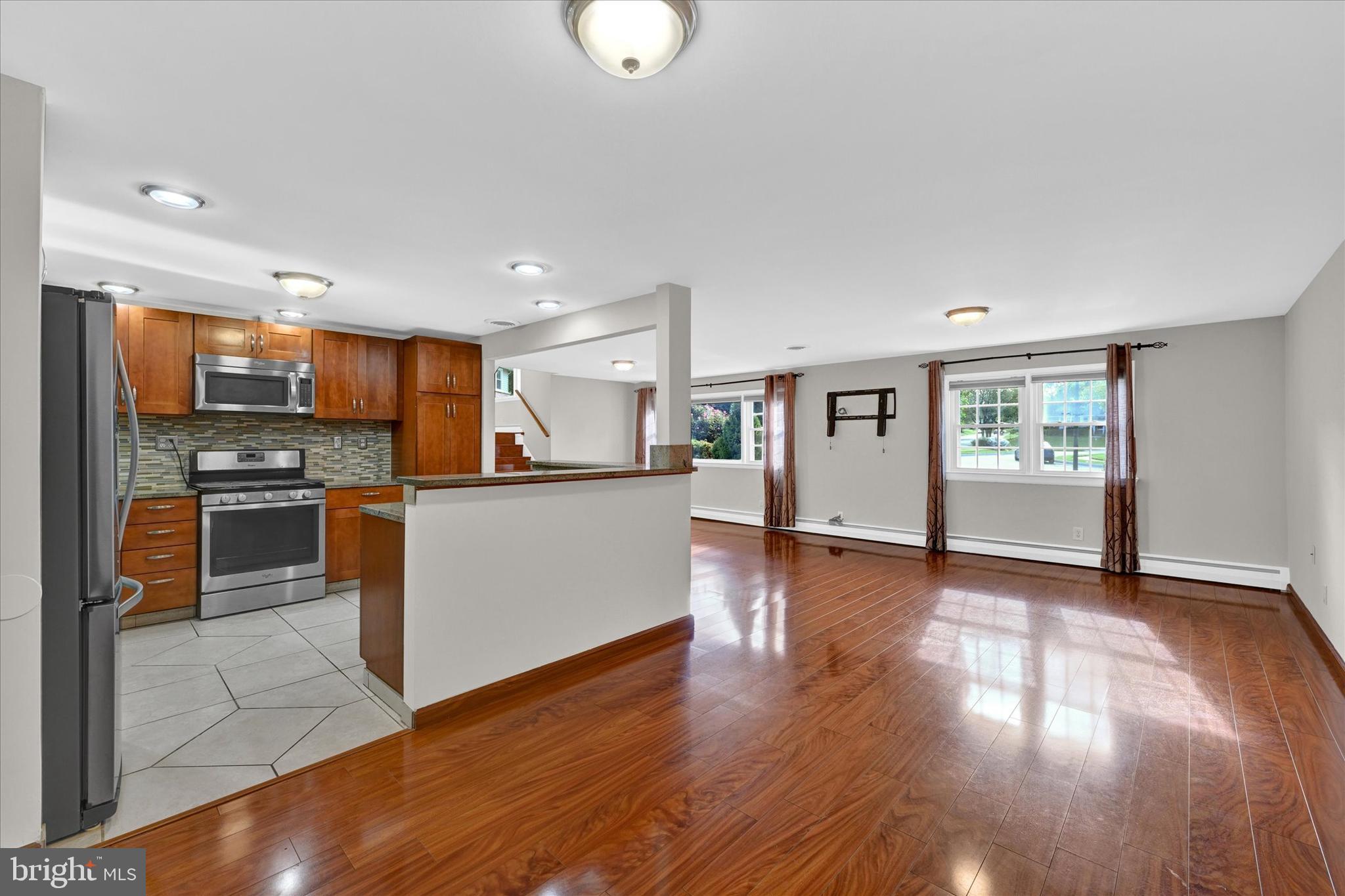 1004 Southwick Ct