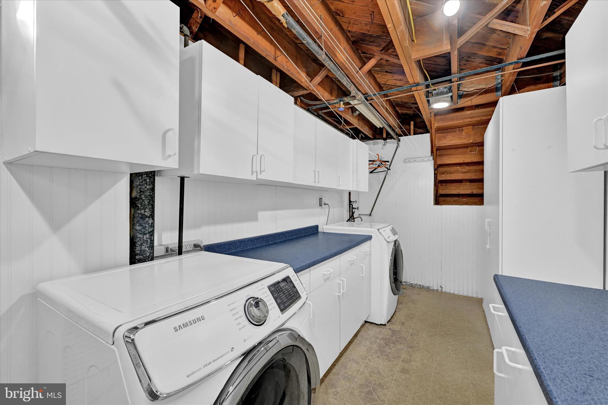 1004 Southwick Ct