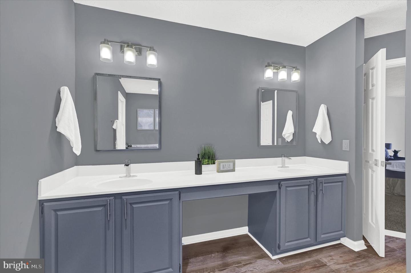 5 Cotswold Ct