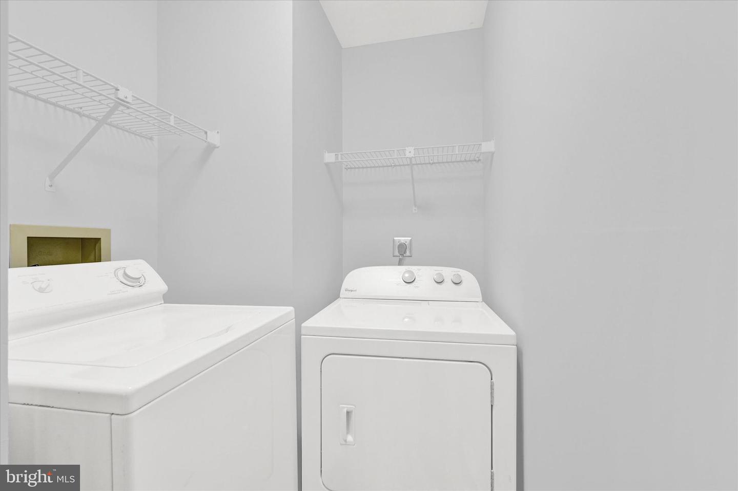 5 Cotswold Ct