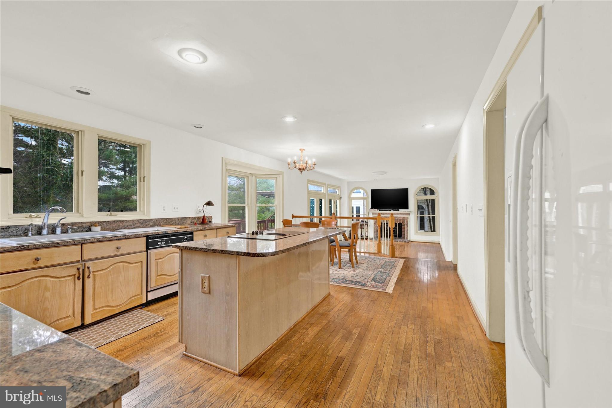 11 Hillchase Ct