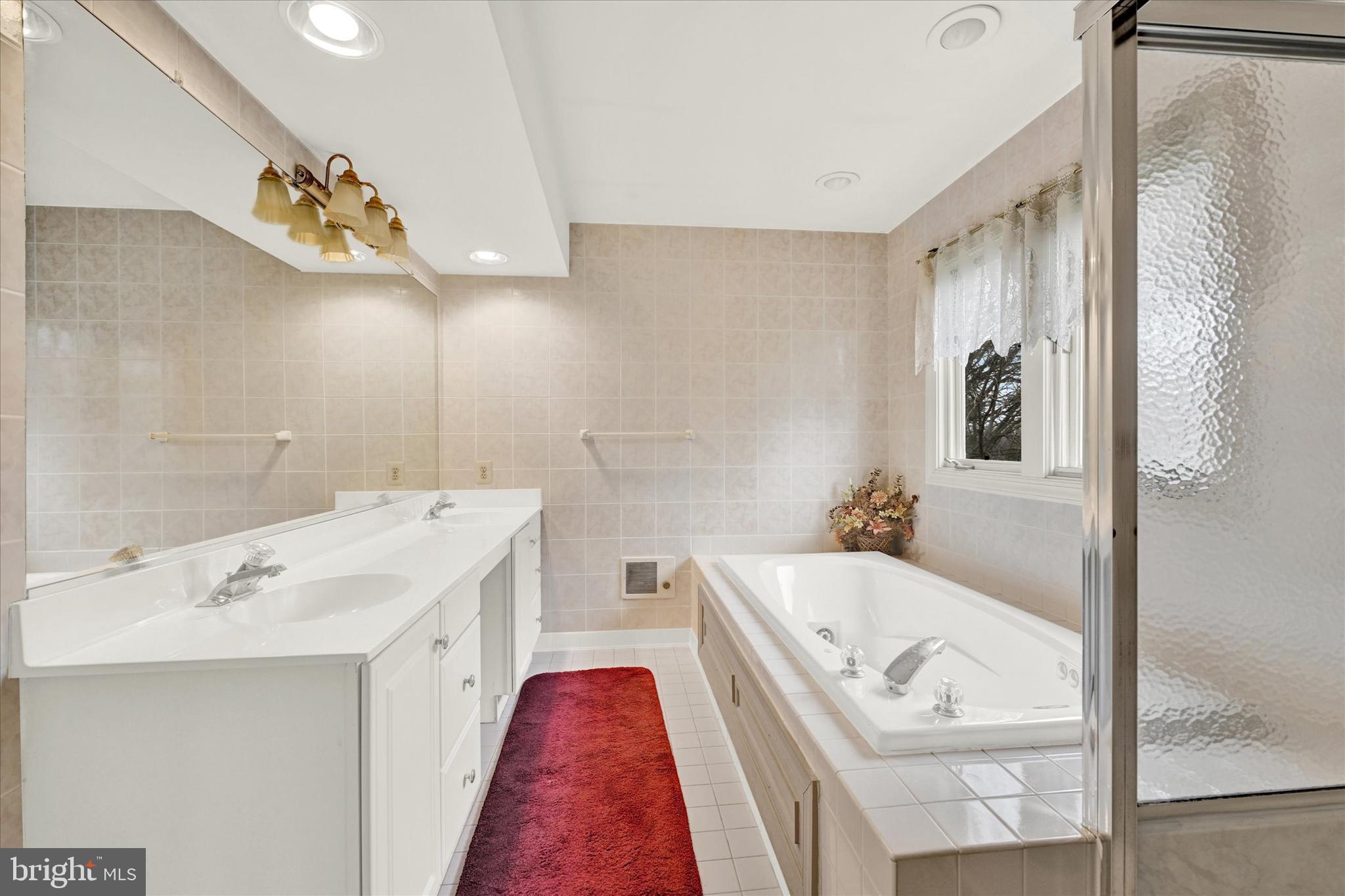 11 Hillchase Ct