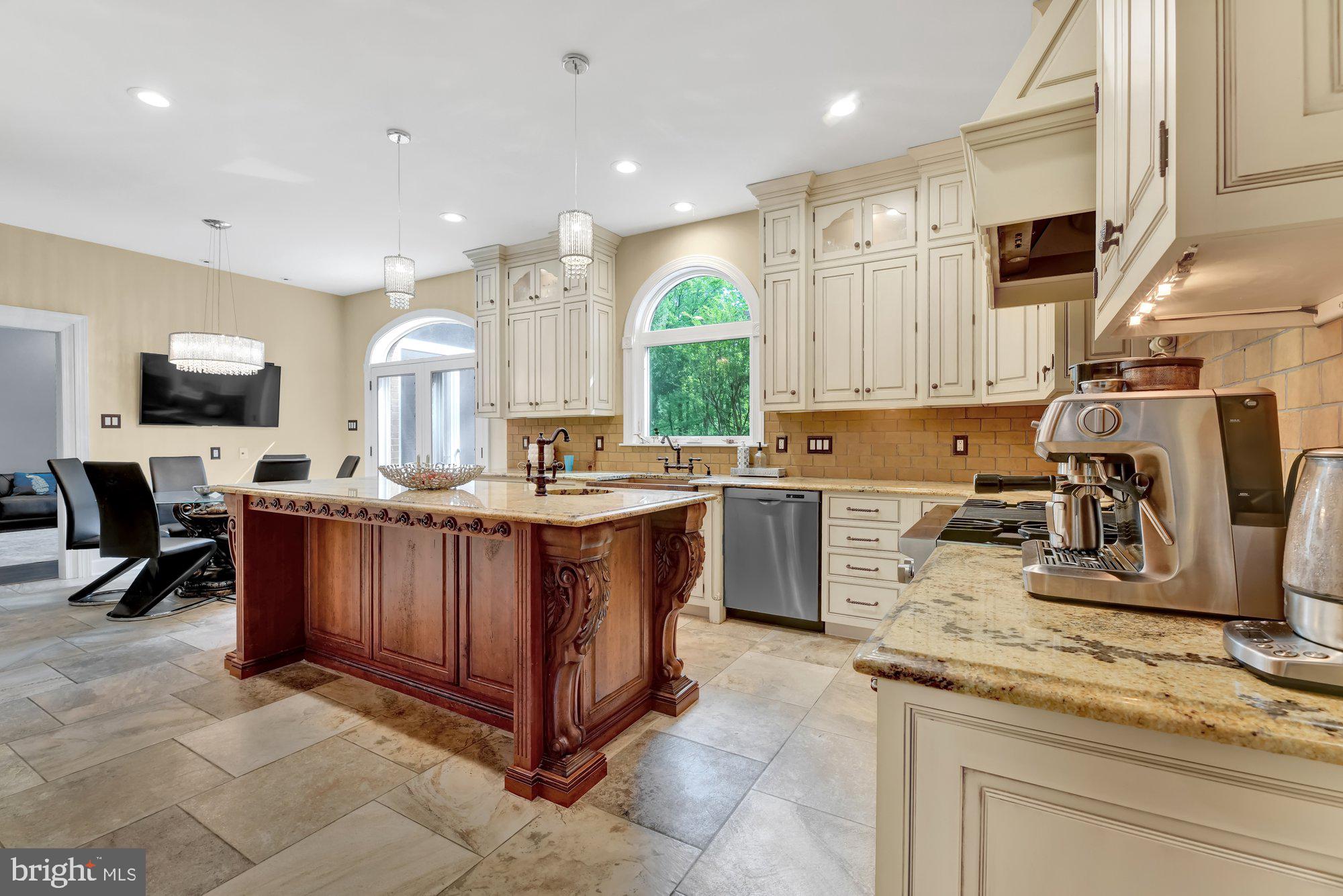 7 Padonia Woods Ct