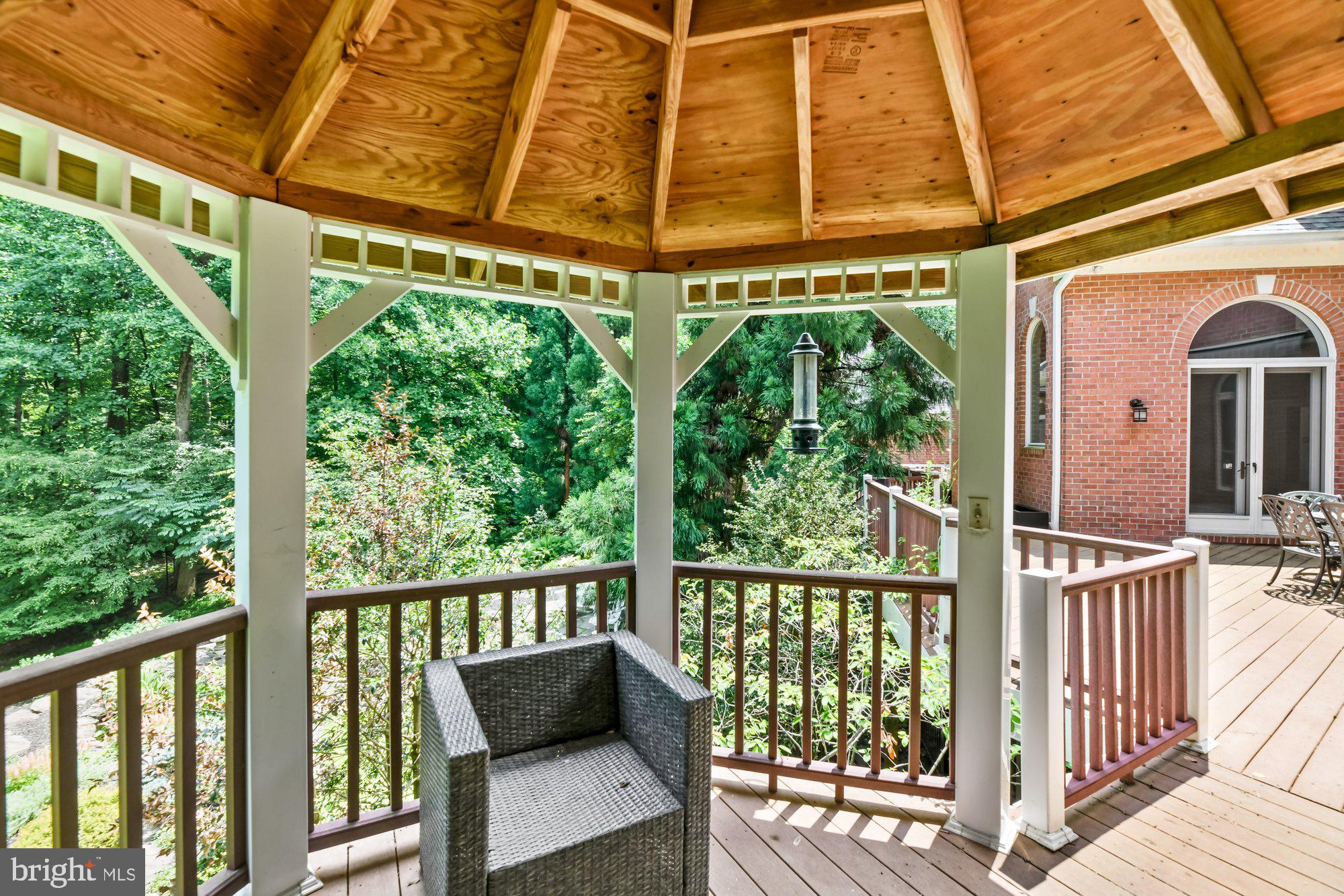 7 Padonia Woods Ct