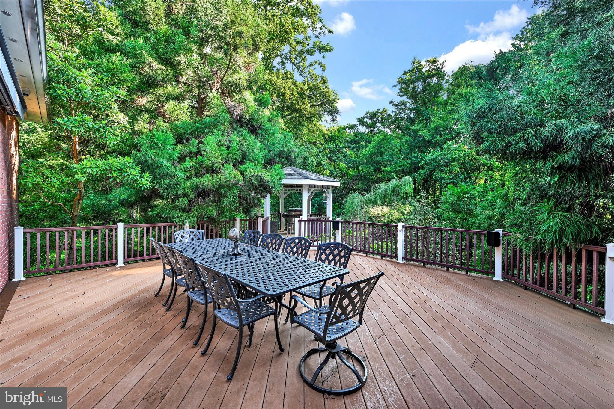 7 Padonia Woods Ct