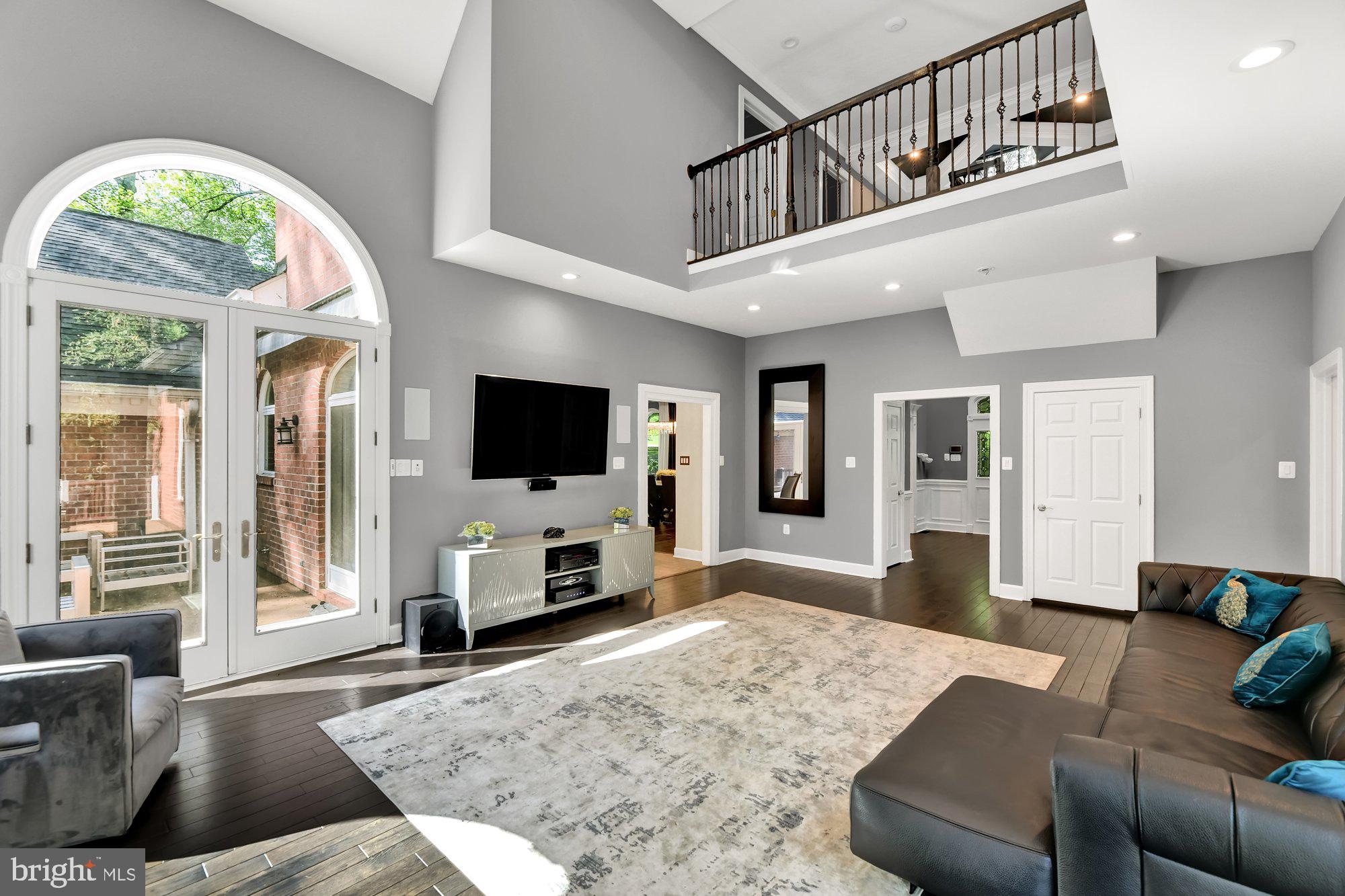 7 Padonia Woods Ct