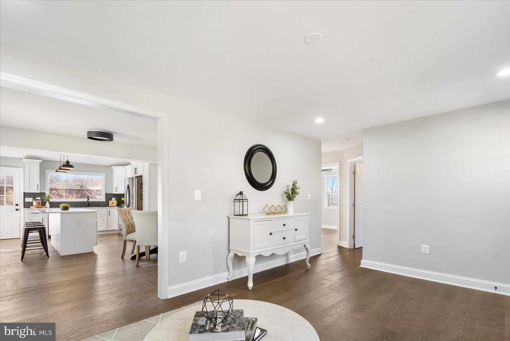 519 Warren Rd