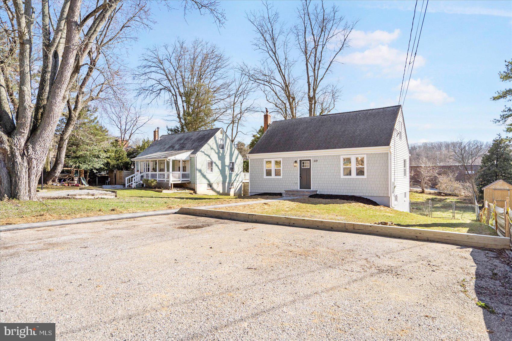 519 Warren Rd