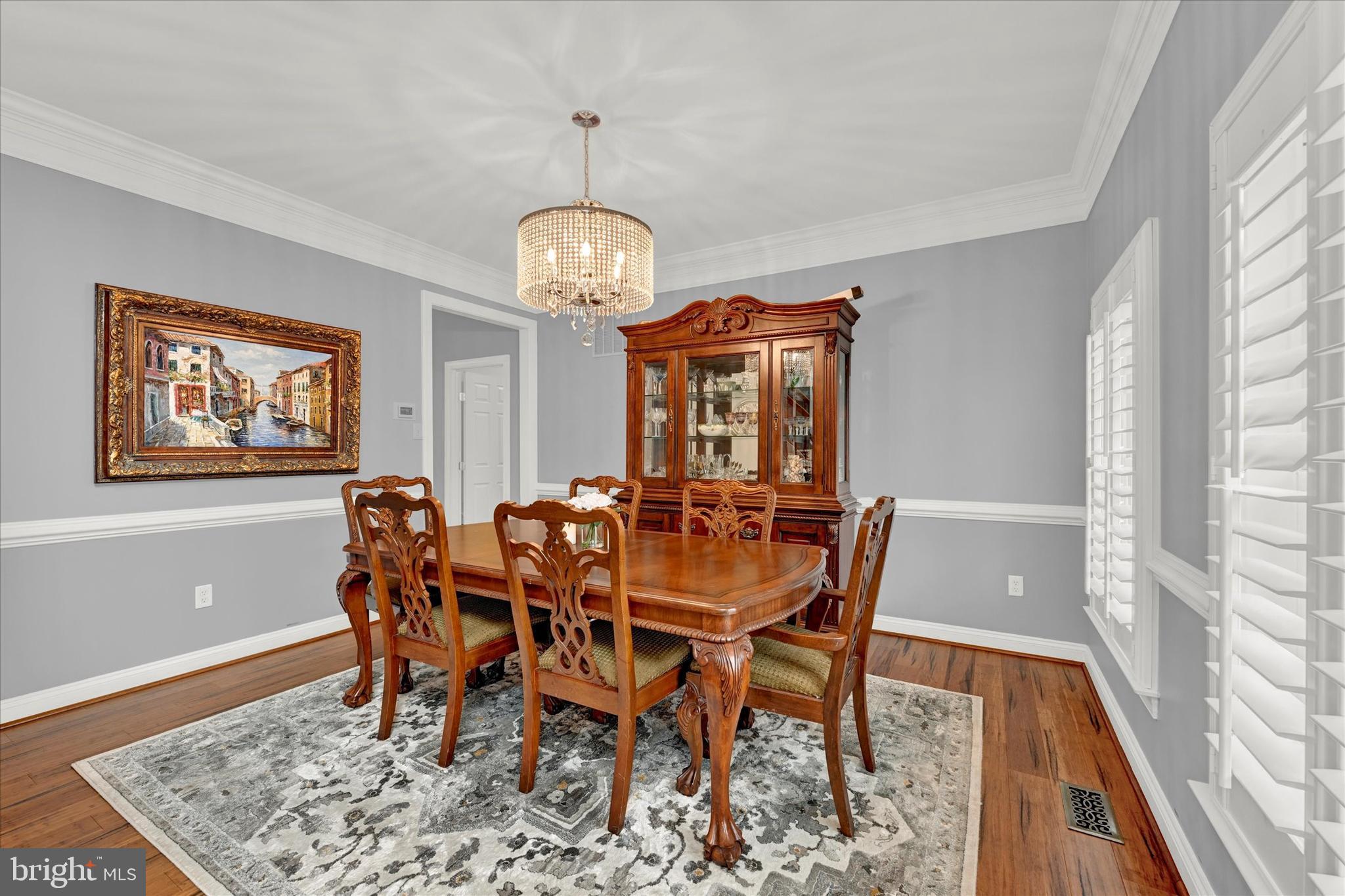 807 Dominion Ln