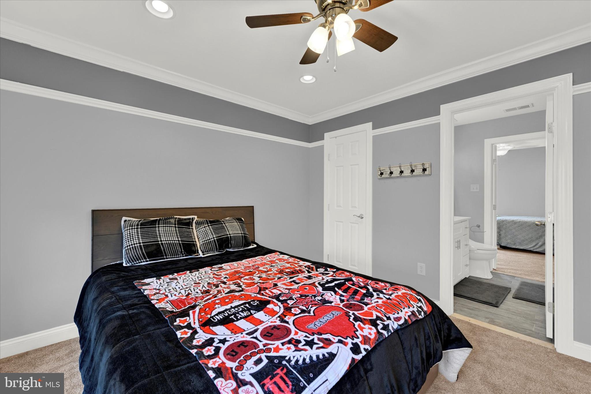 807 Dominion Ln