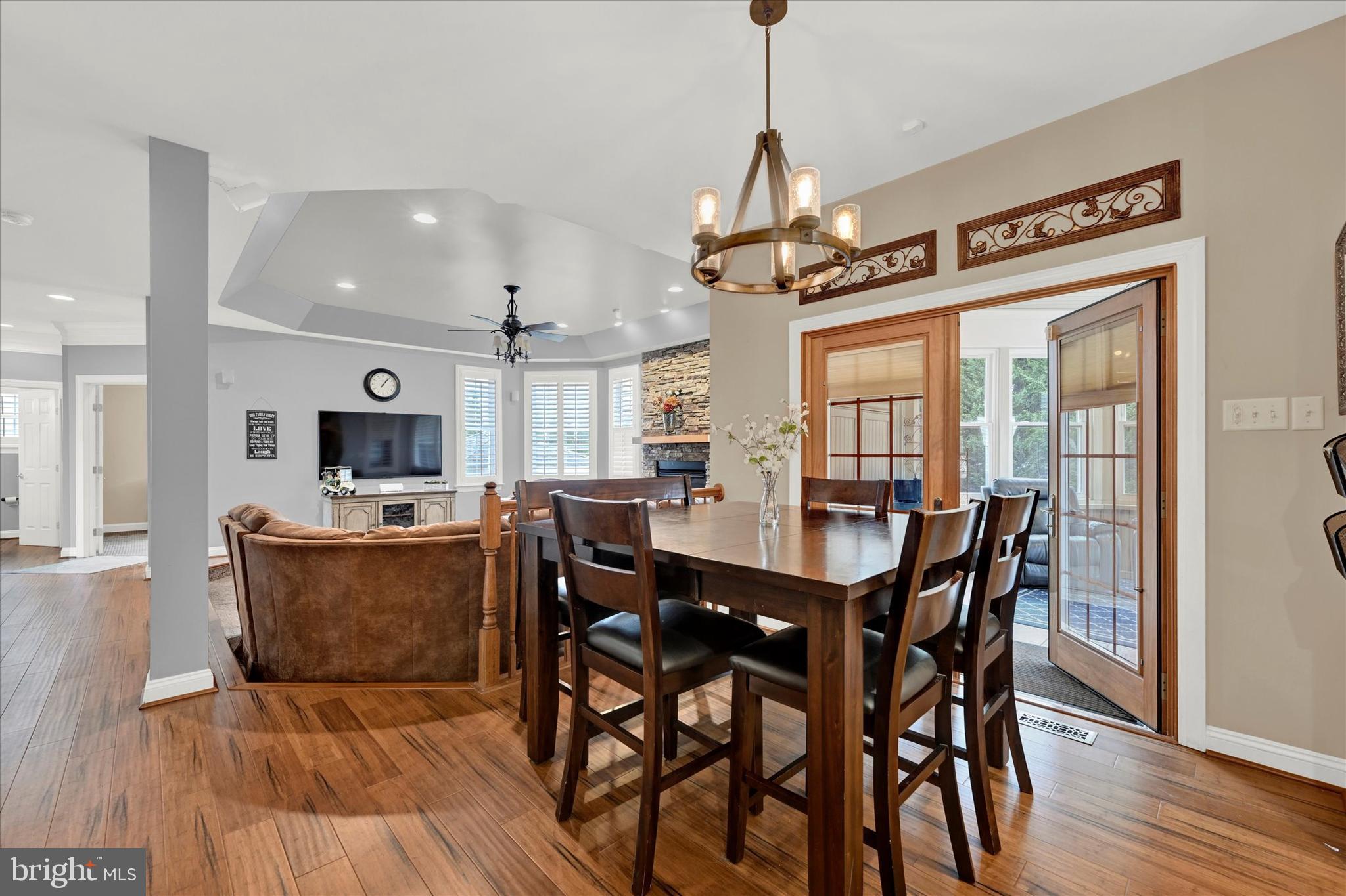 807 Dominion Ln