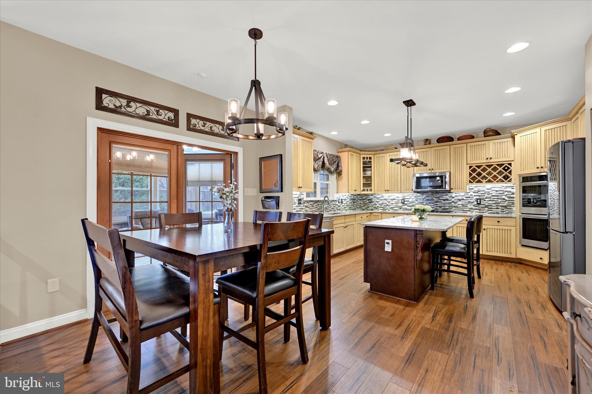 807 Dominion Ln