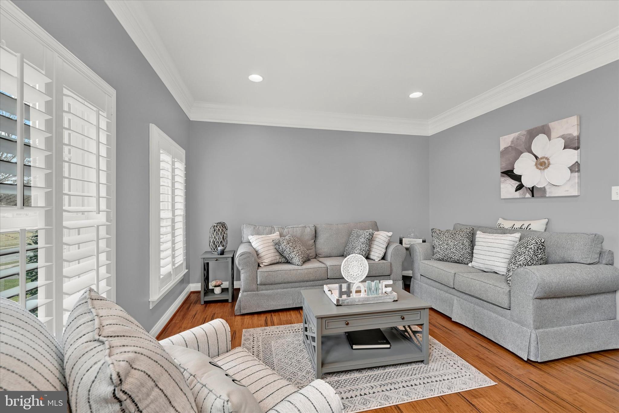 807 Dominion Ln