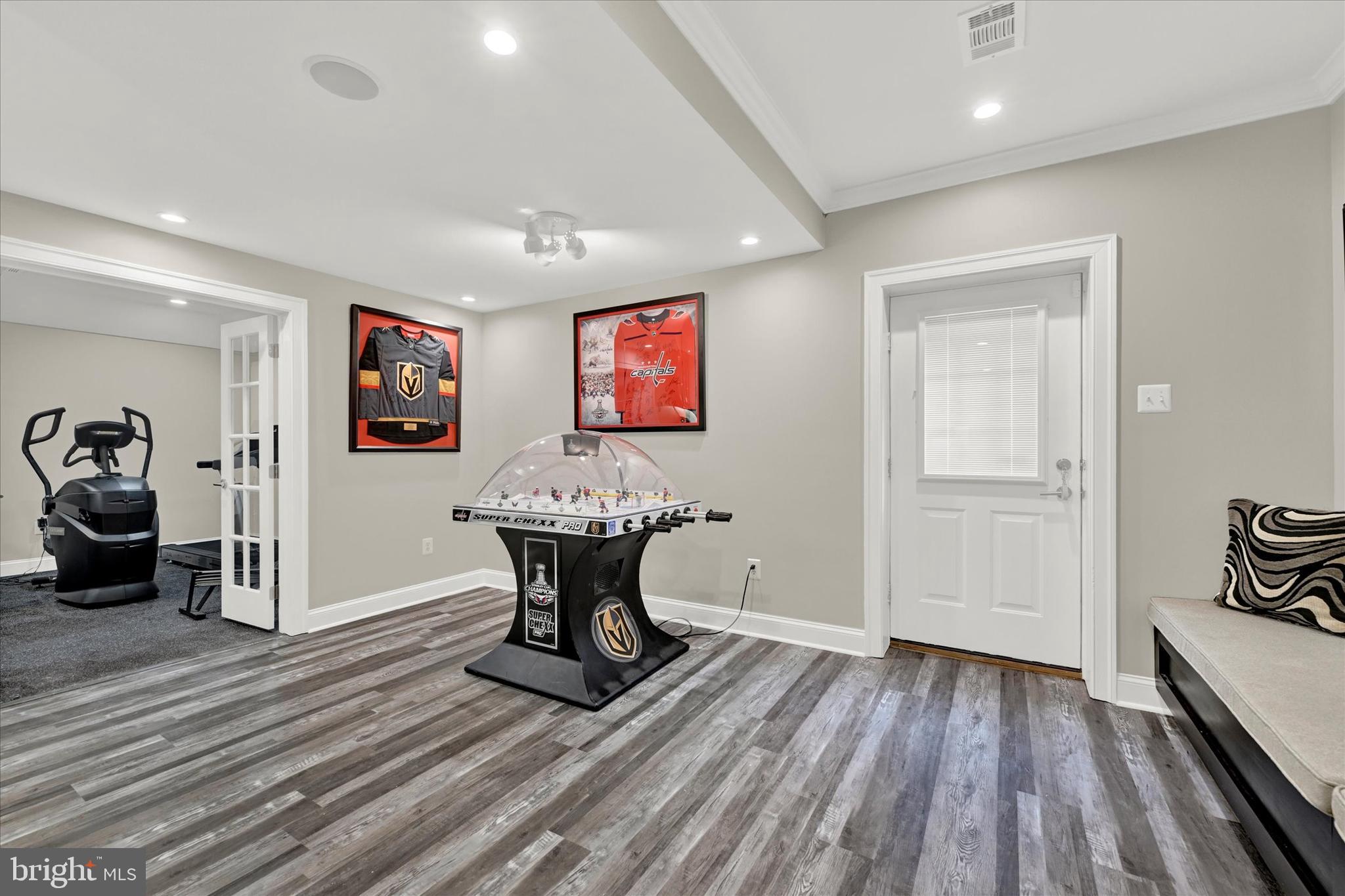 807 Dominion Ln
