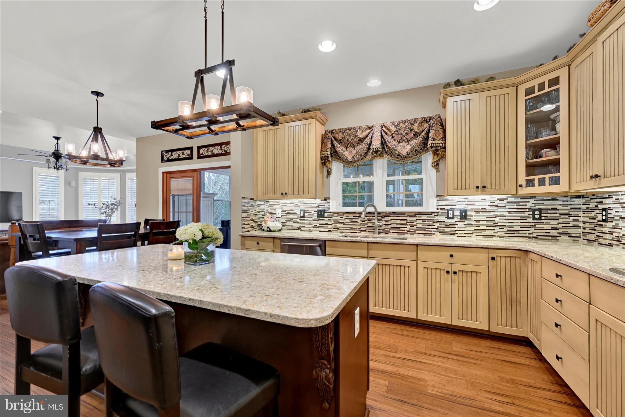 807 Dominion Ln