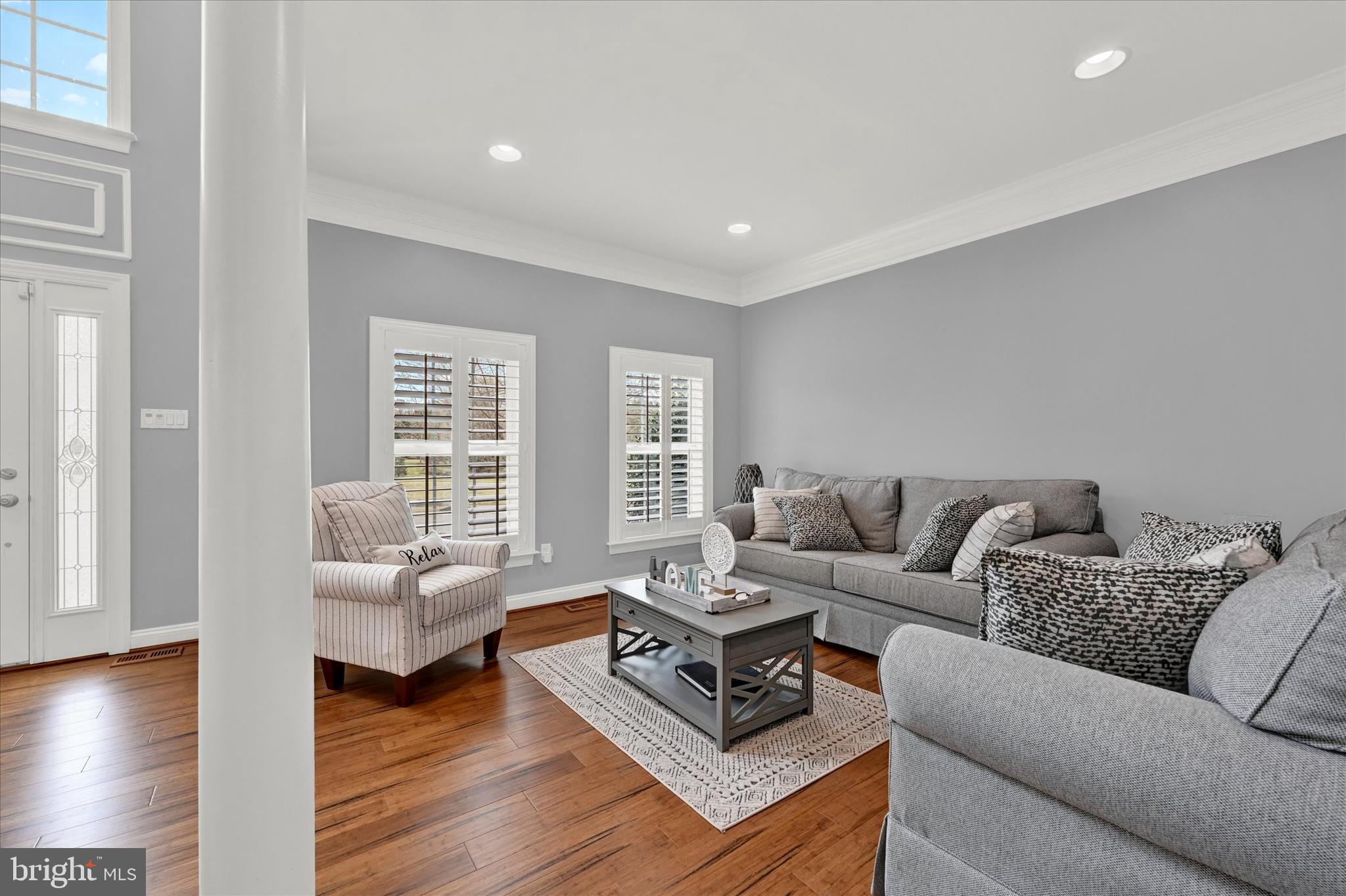 807 Dominion Ln