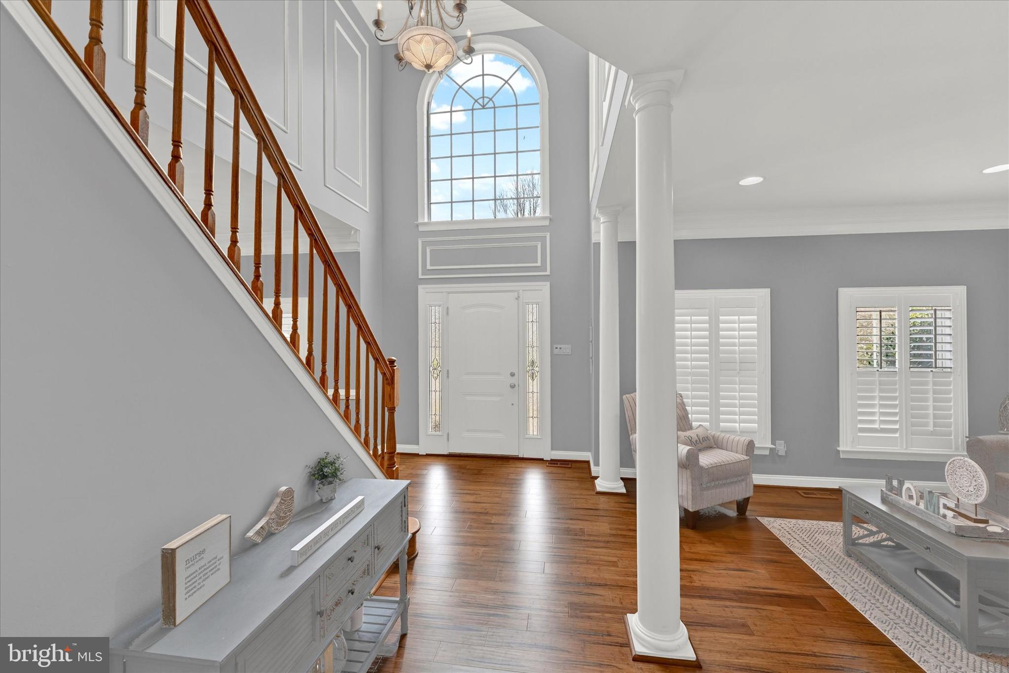 807 Dominion Ln