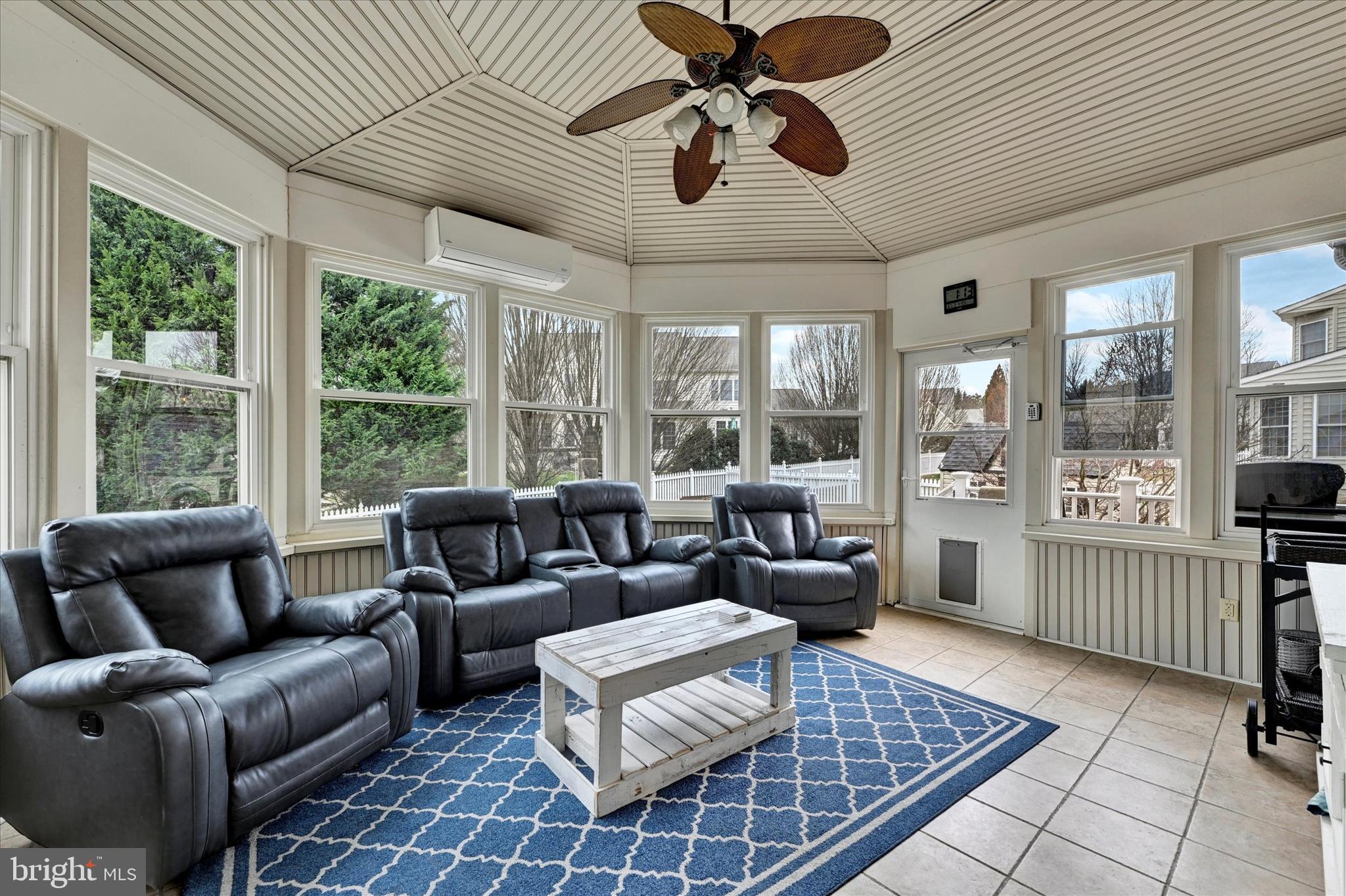 807 Dominion Ln