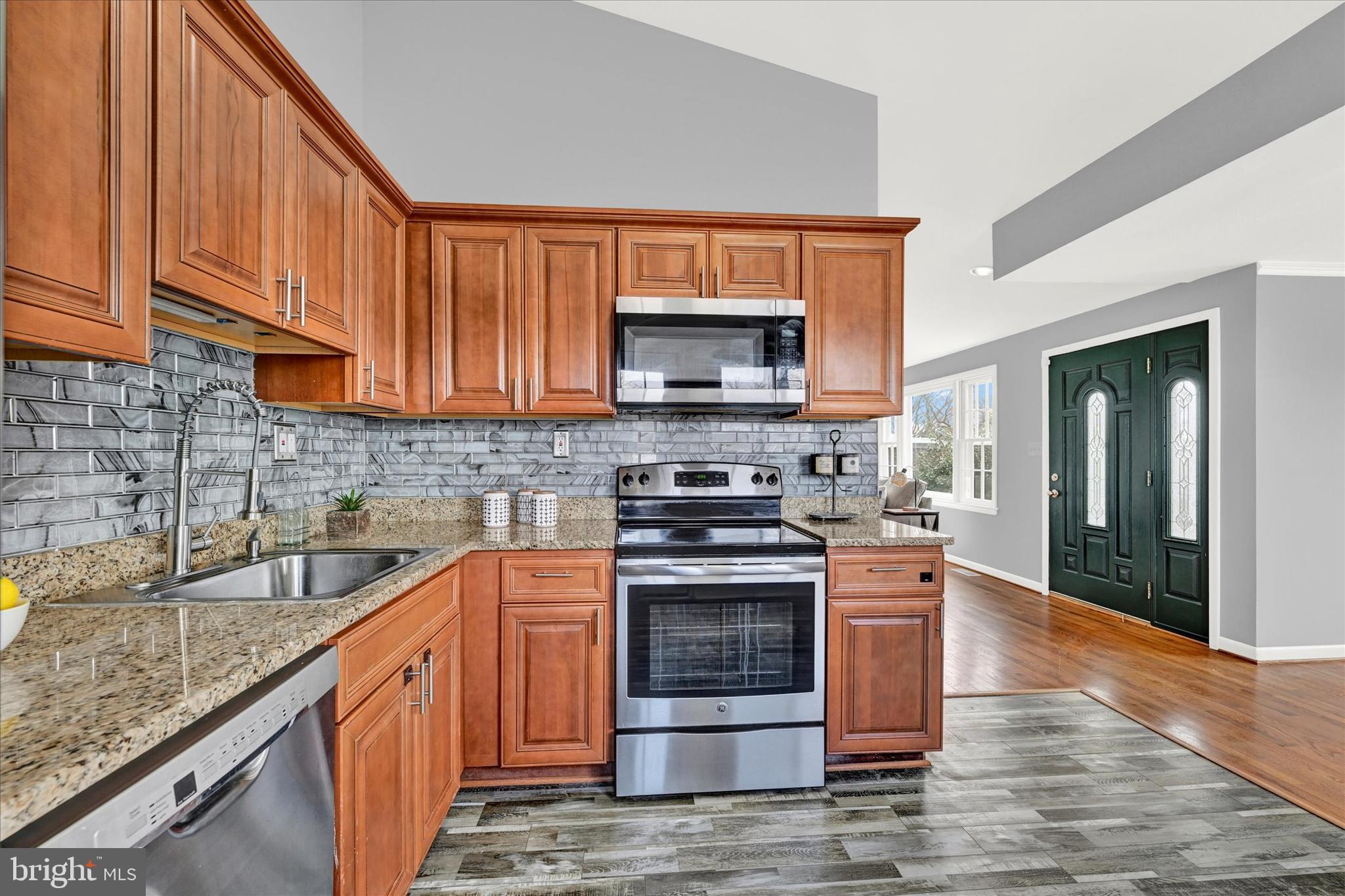 10 Leafydale Ct