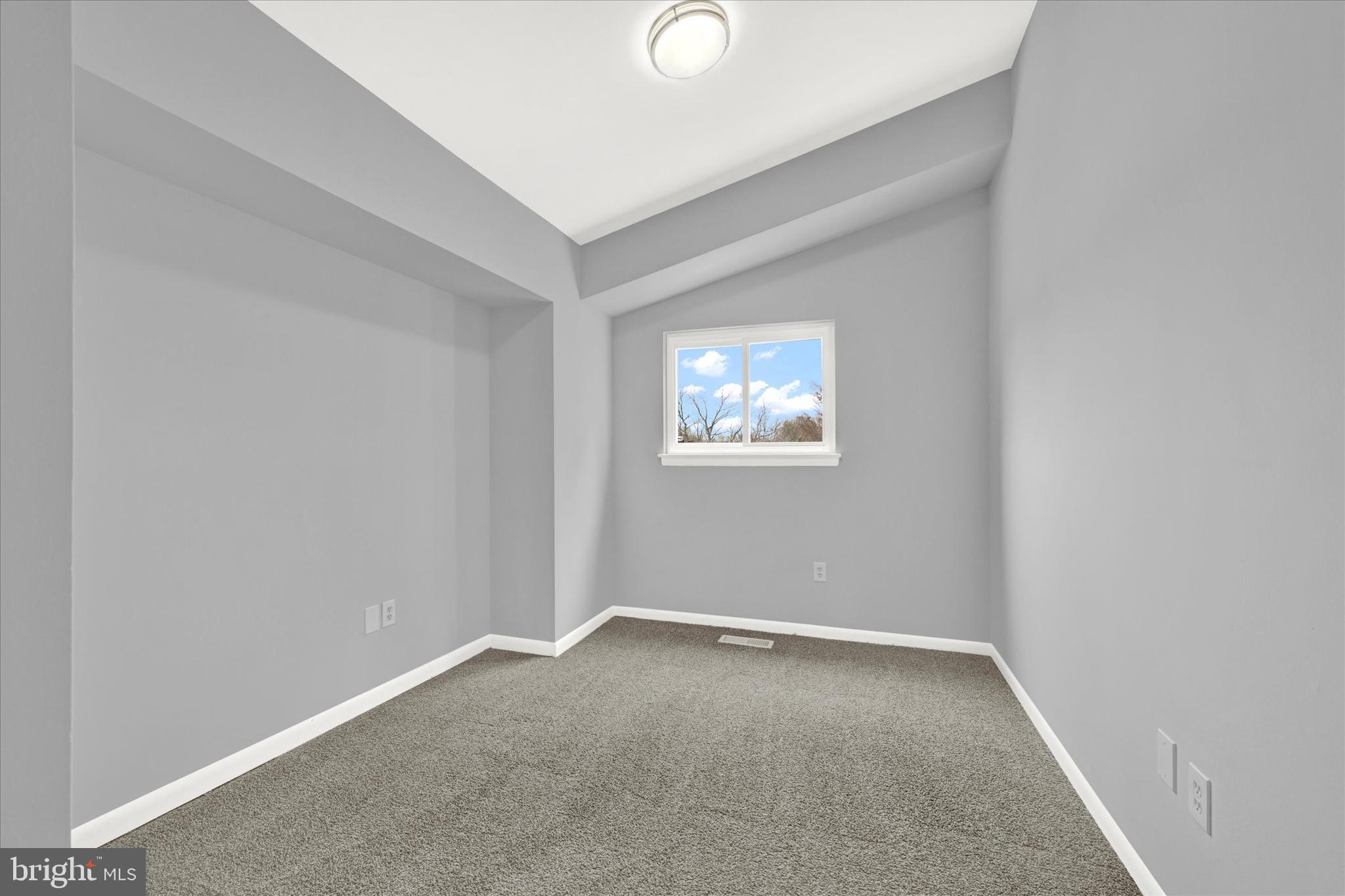 10 Leafydale Ct