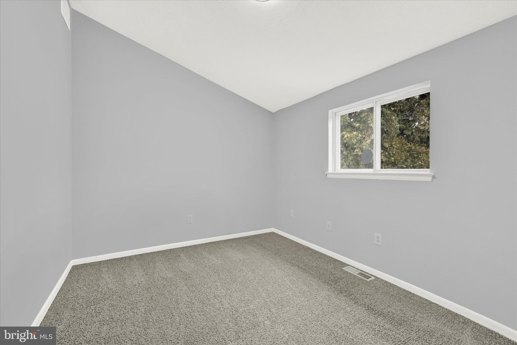 10 Leafydale Ct