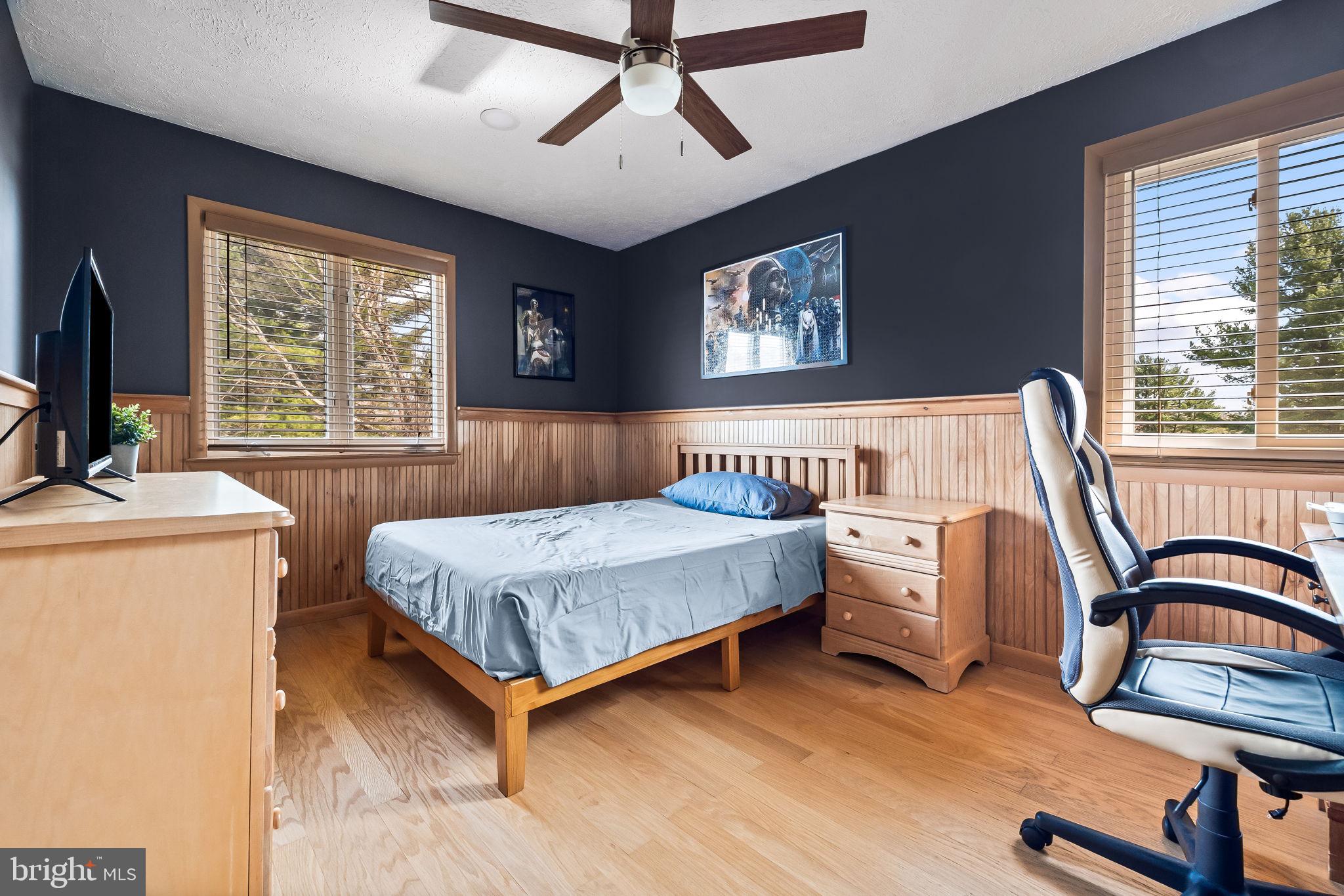 6 Hounds Hollow Ct
