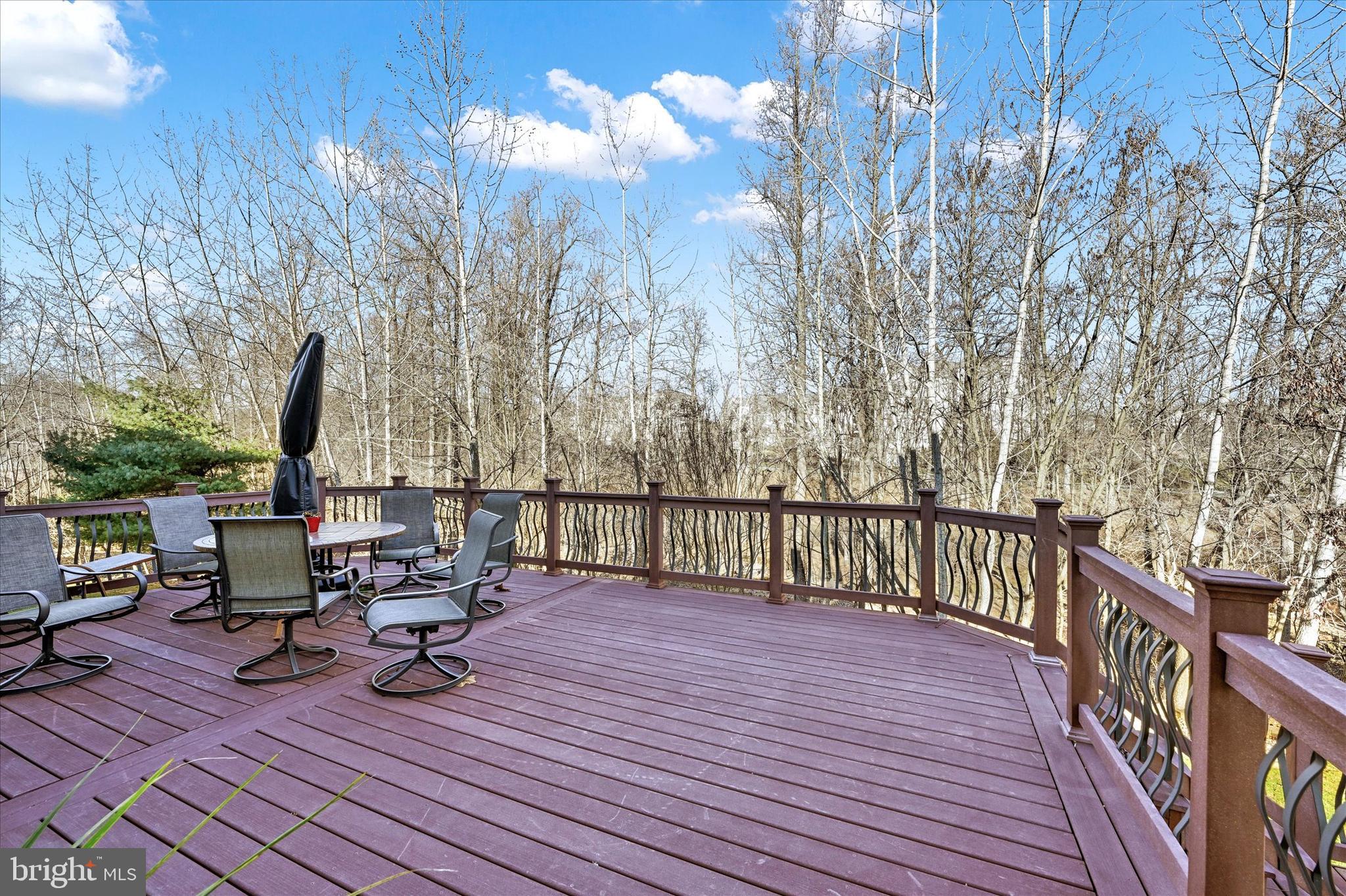 2730 Lightfoot Dr