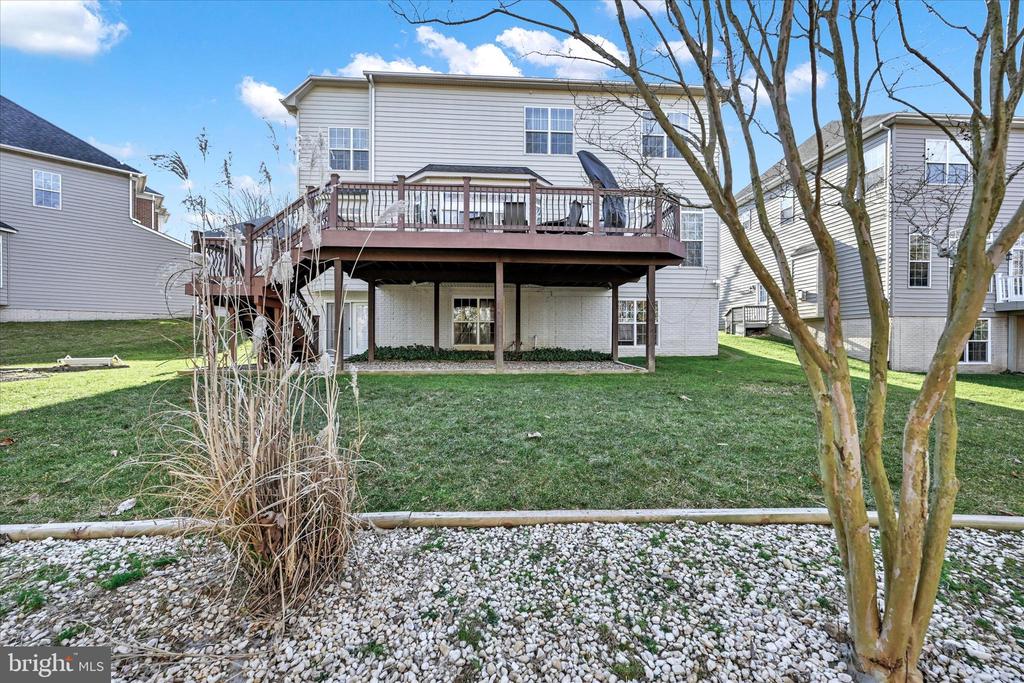 2730 Lightfoot Dr