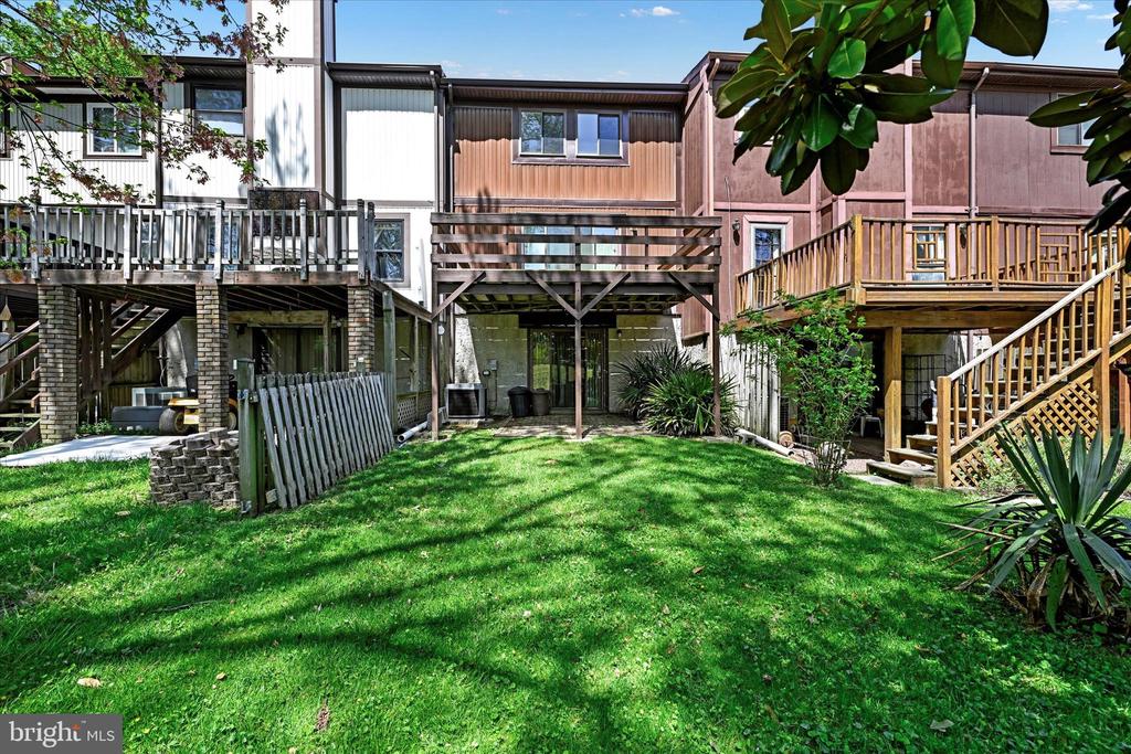 22 Borgia Ct