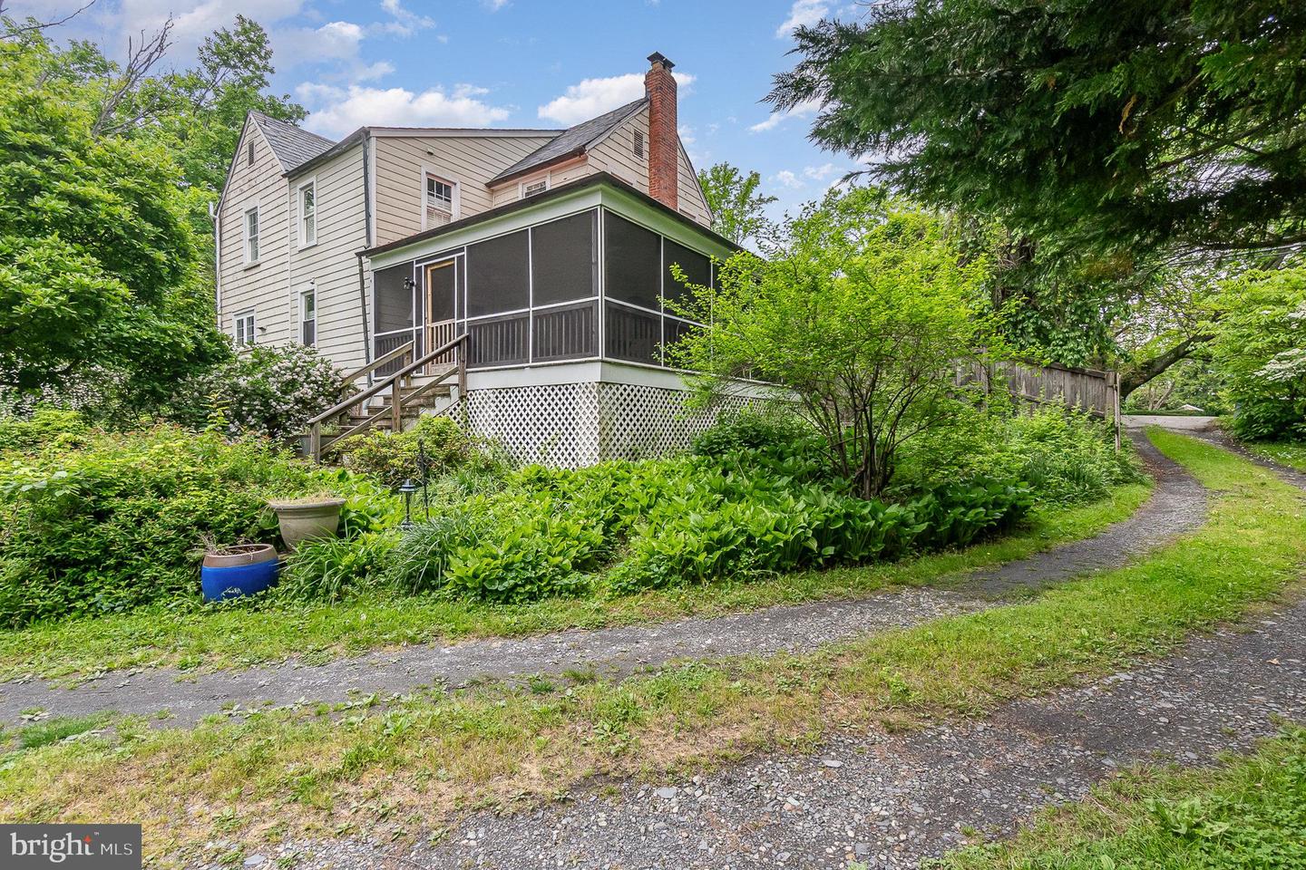 5229 Sweet Air Rd