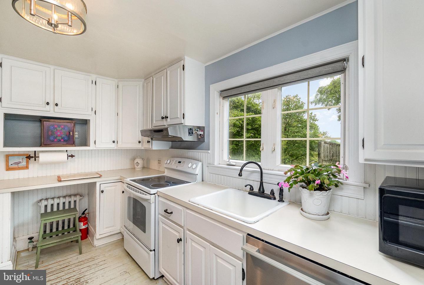 5229 Sweet Air Rd