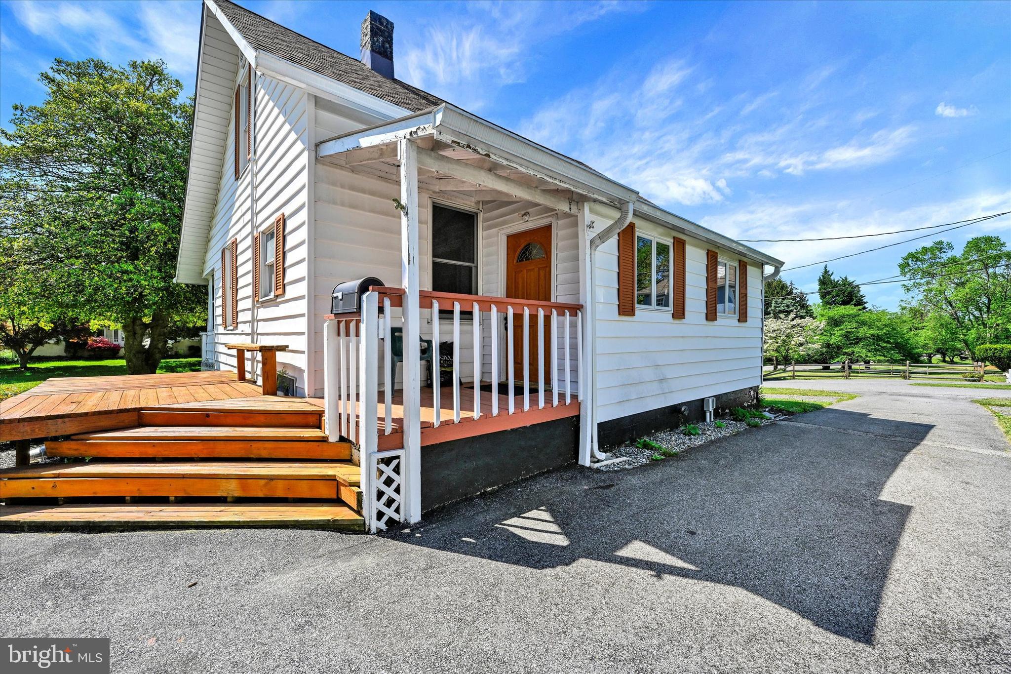 32 Berrymans Ln