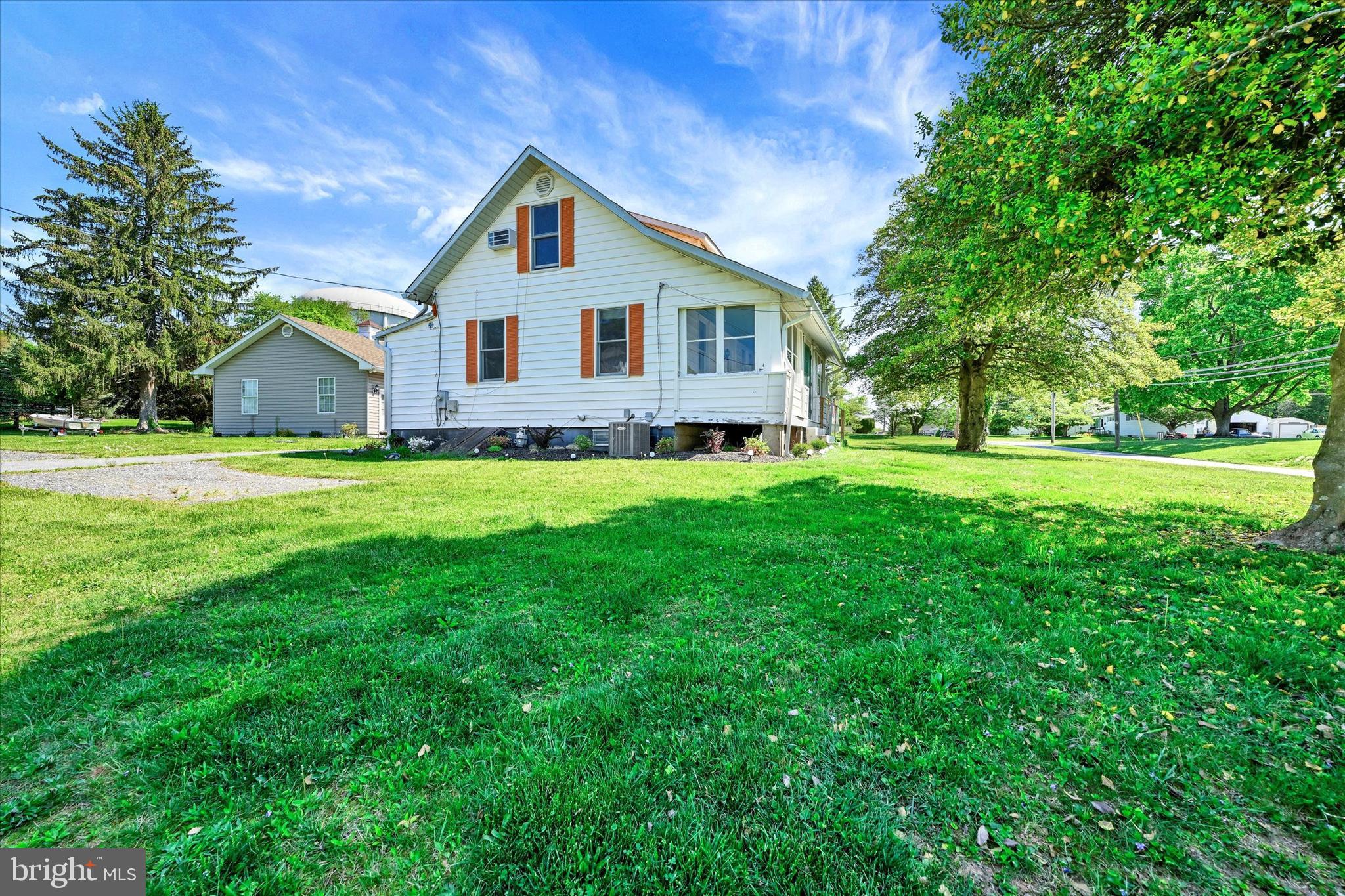 32 Berrymans Ln