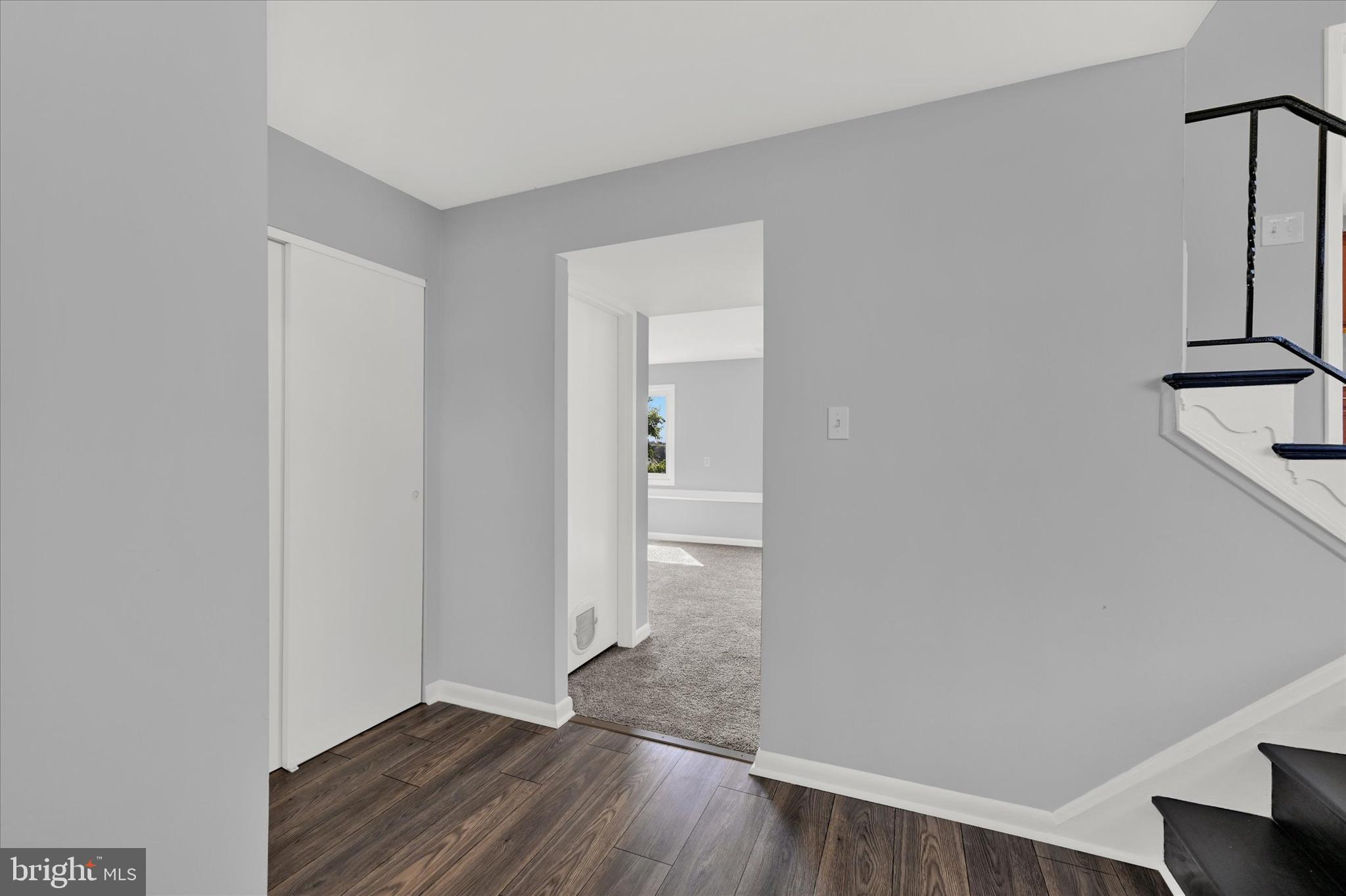 3209 Saint Lukes Ln