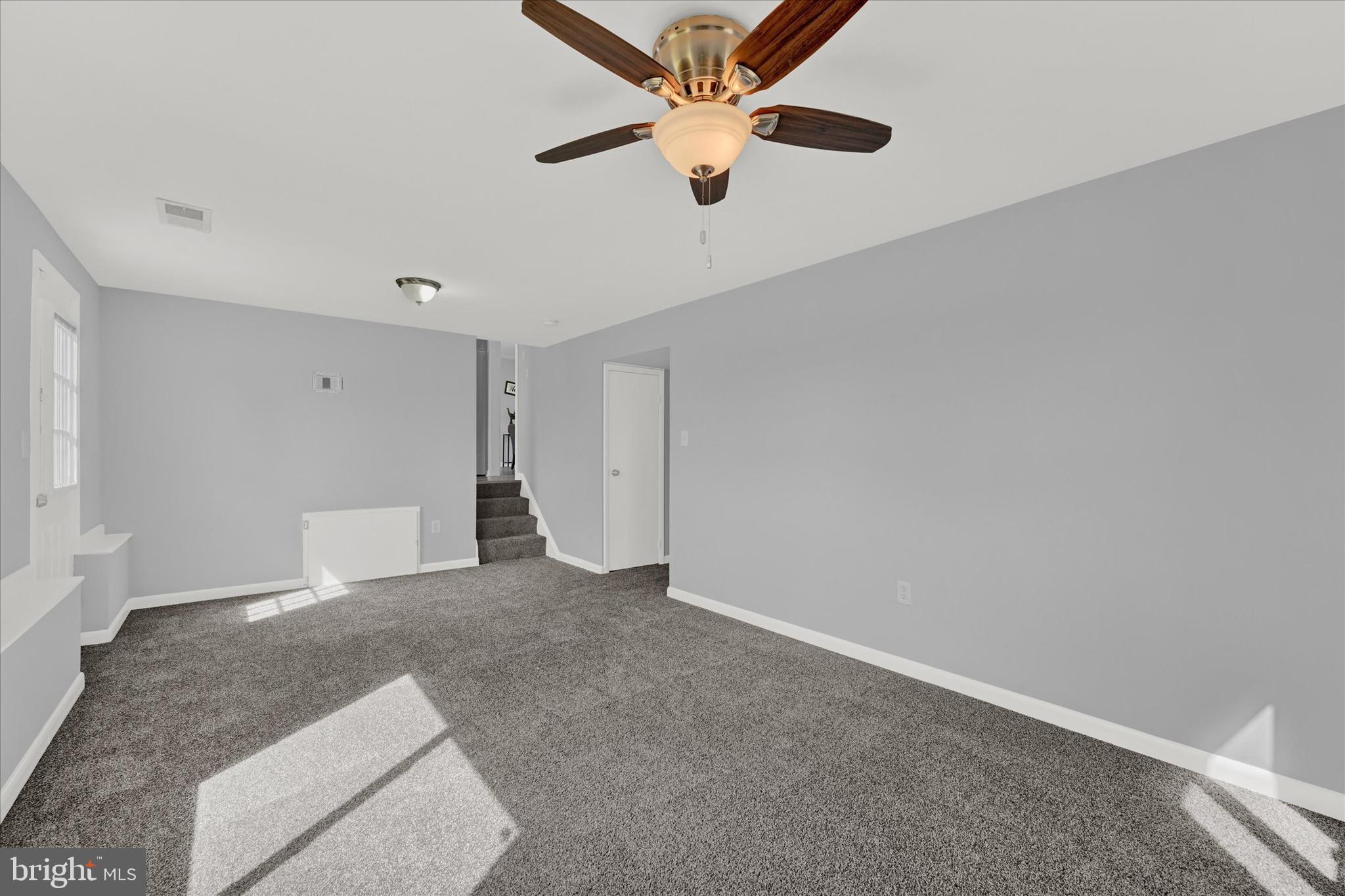 3209 Saint Lukes Ln
