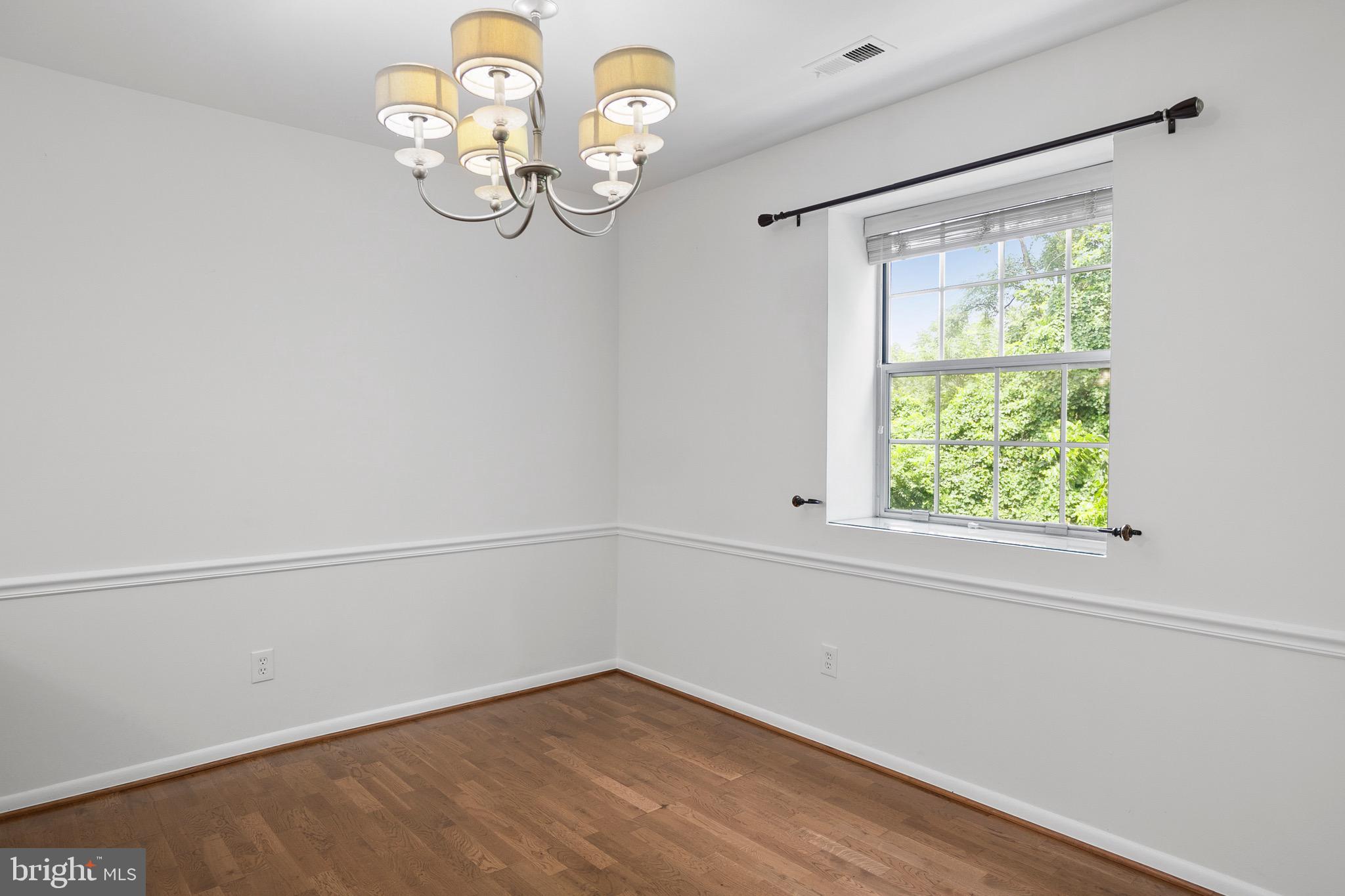10 Stapleton Ct #202