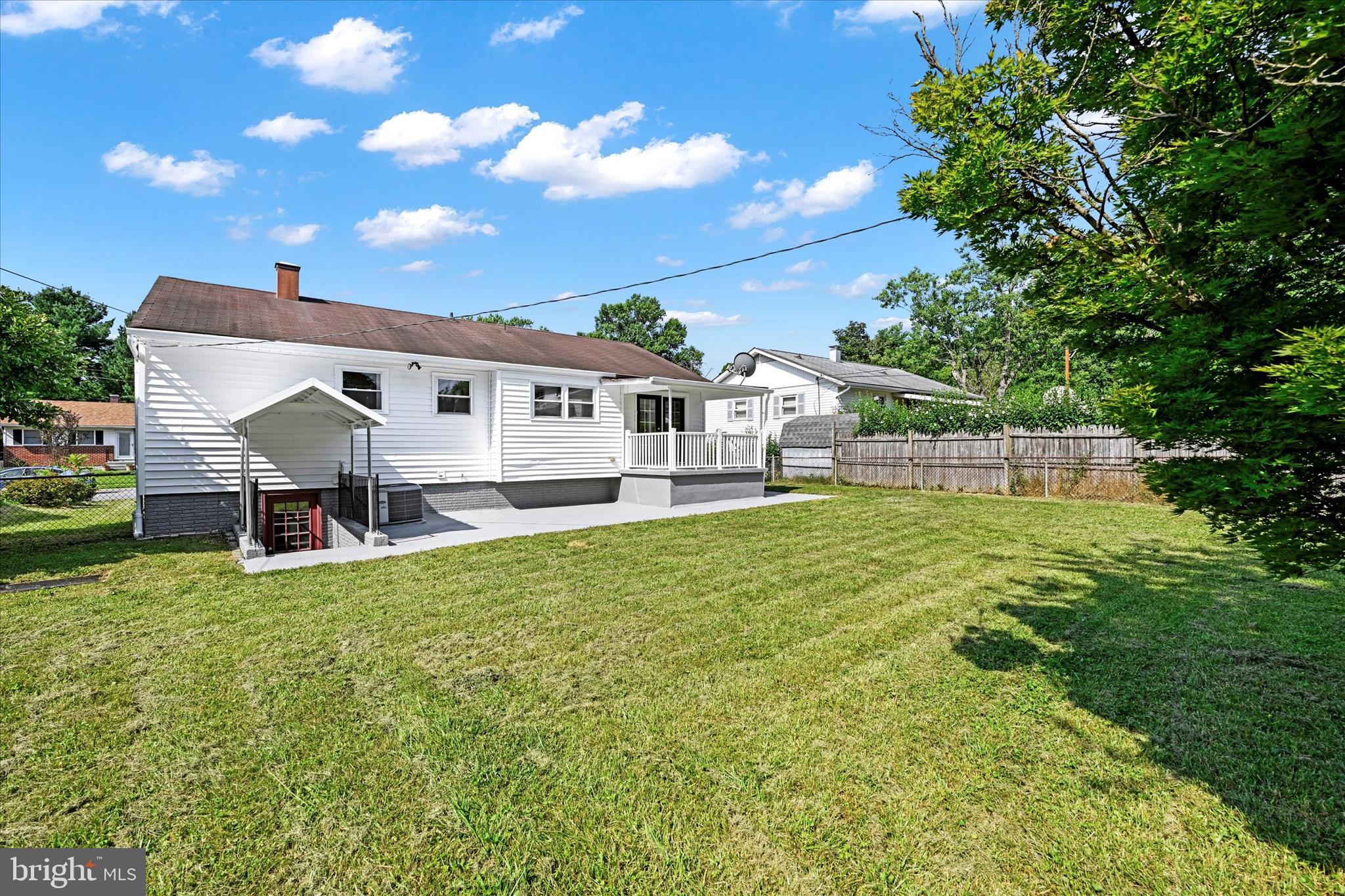 222 Candytuft Rd